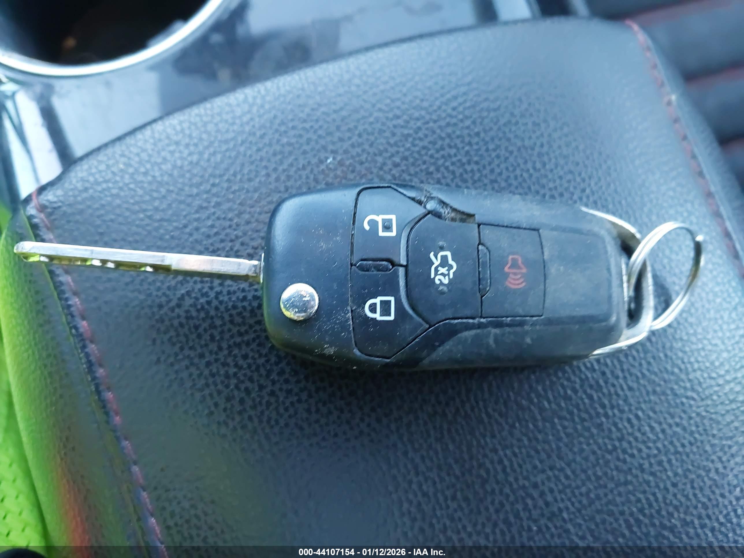 FORD FUSION image 11