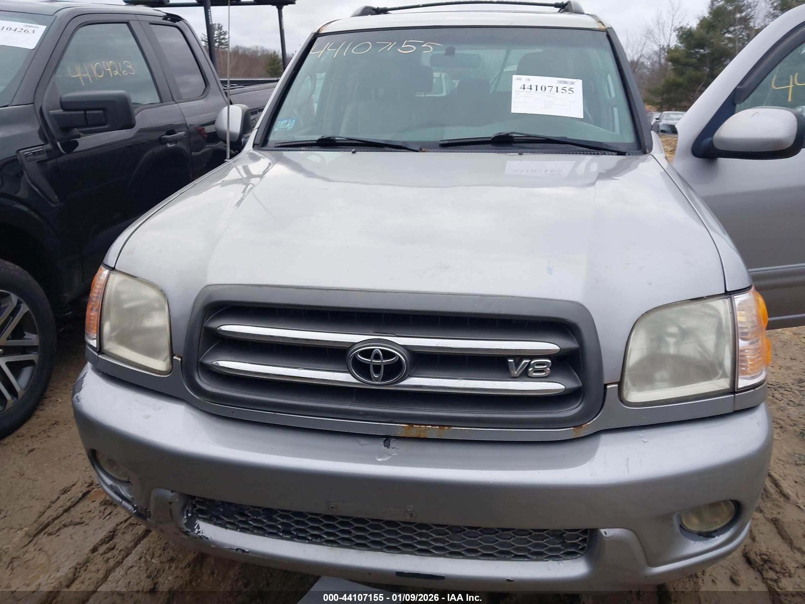 TOYOTA SEQUOIA image 6