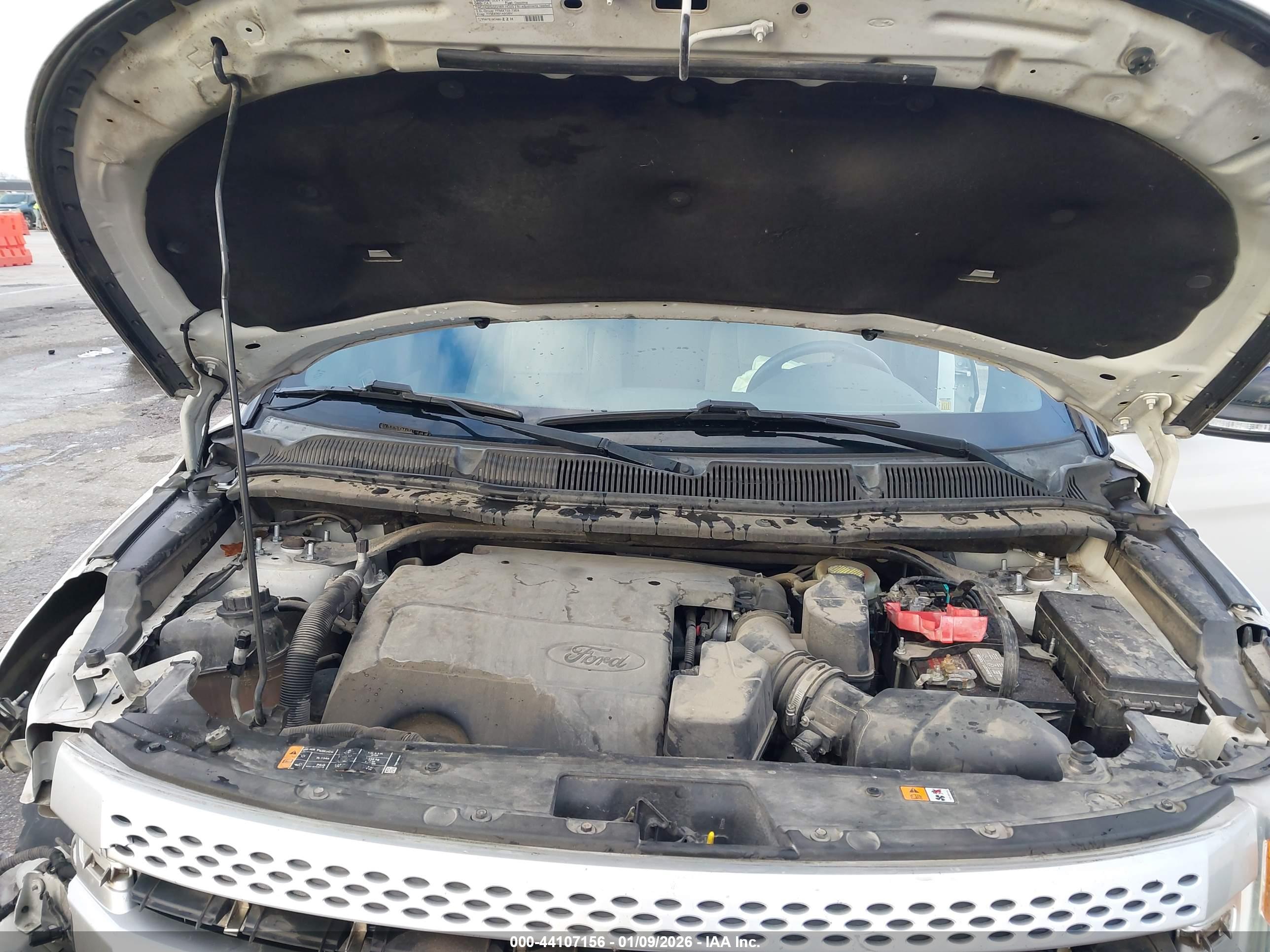 FORD EXPLORER image 10