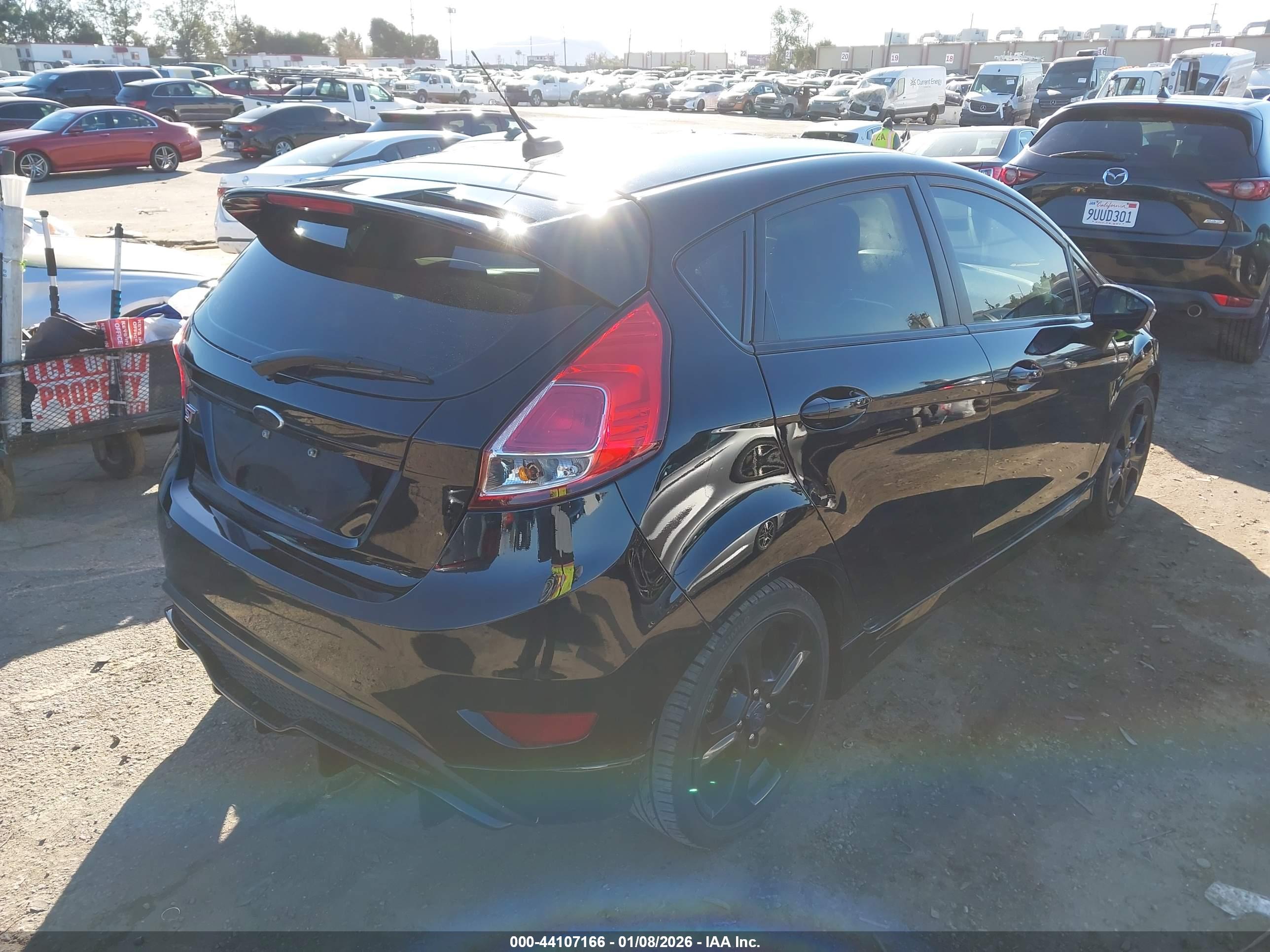 FORD FIESTA image 4