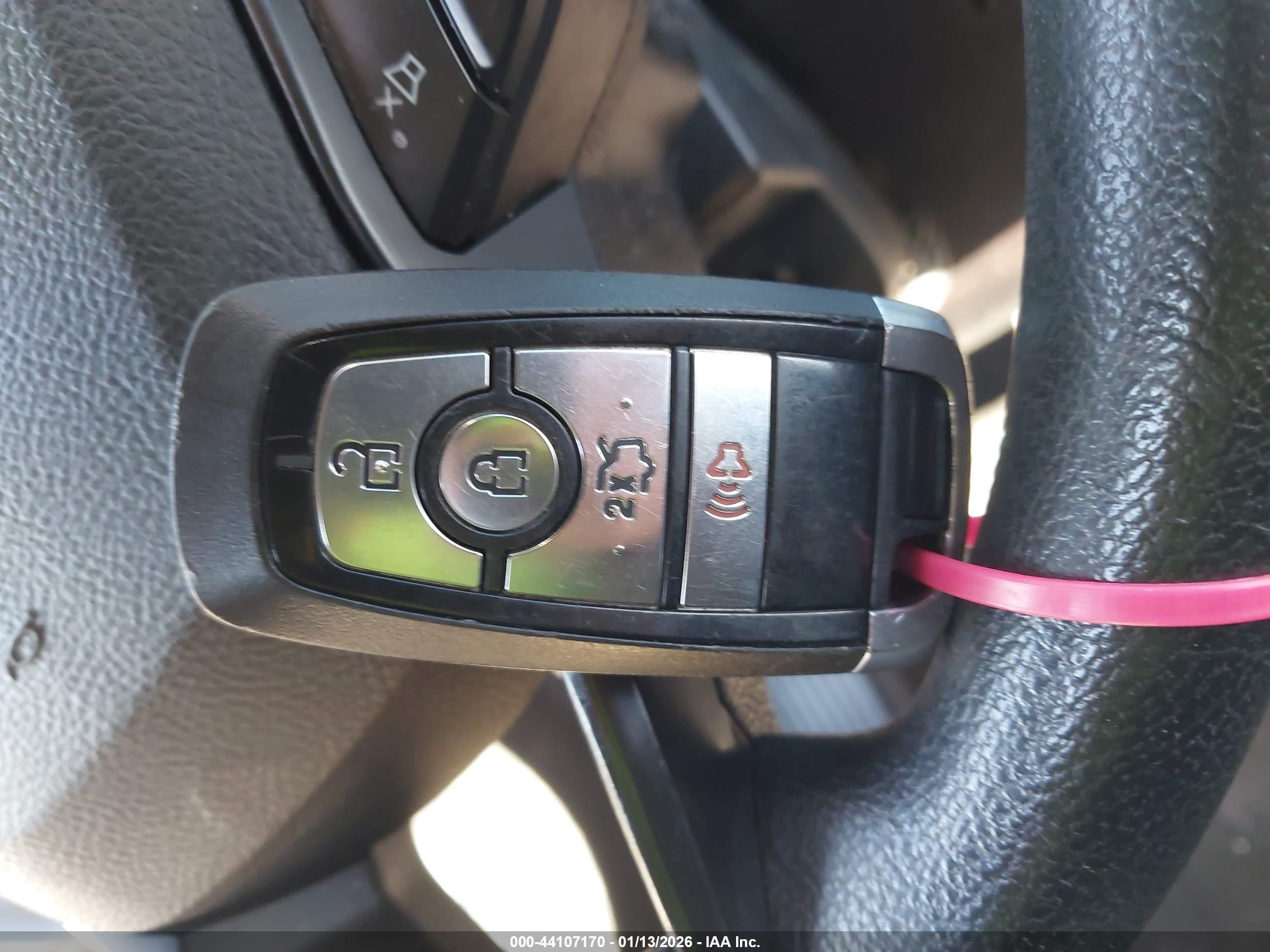 FORD FUSION image 11