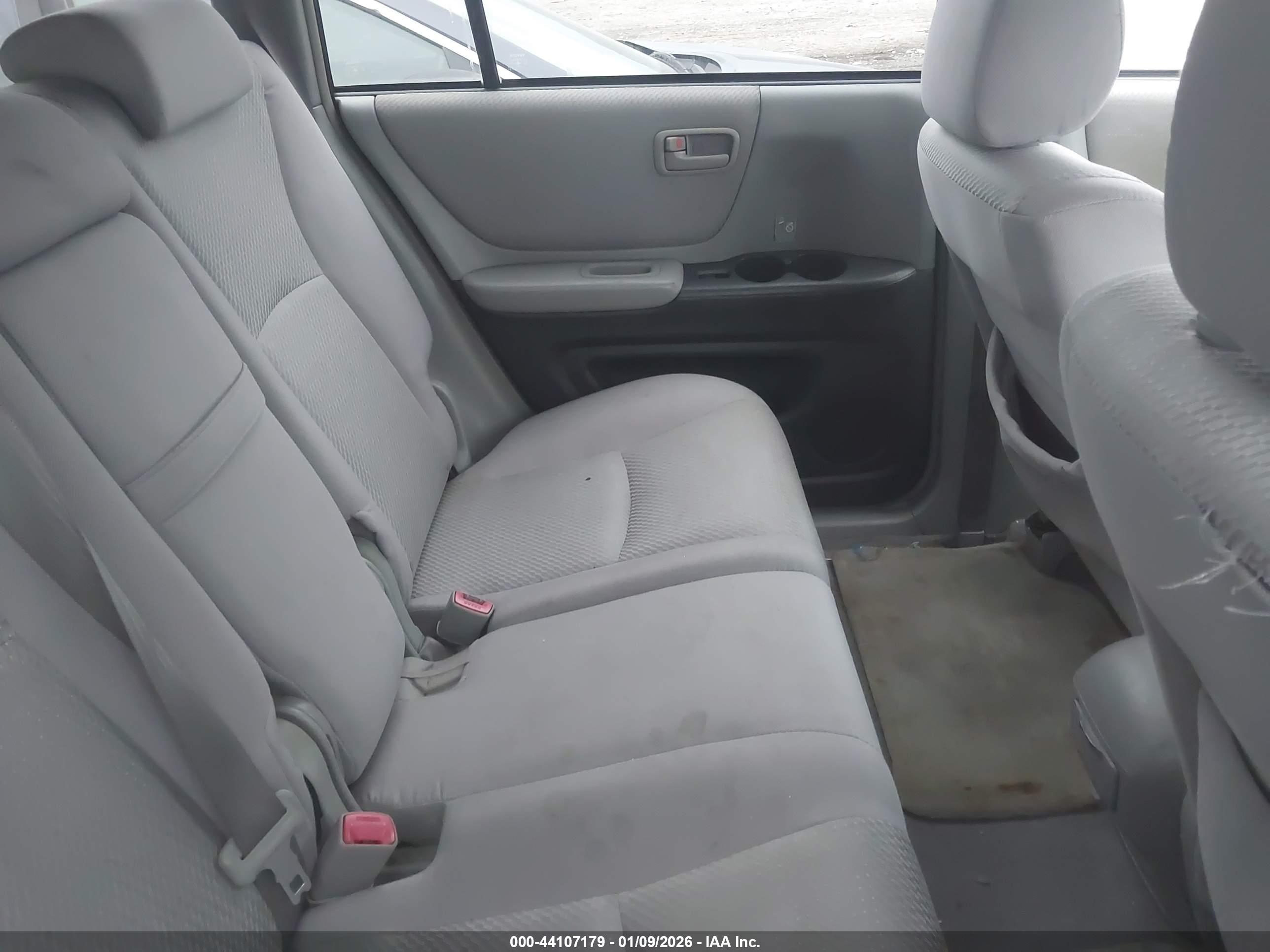 TOYOTA HIGHLANDER image 8