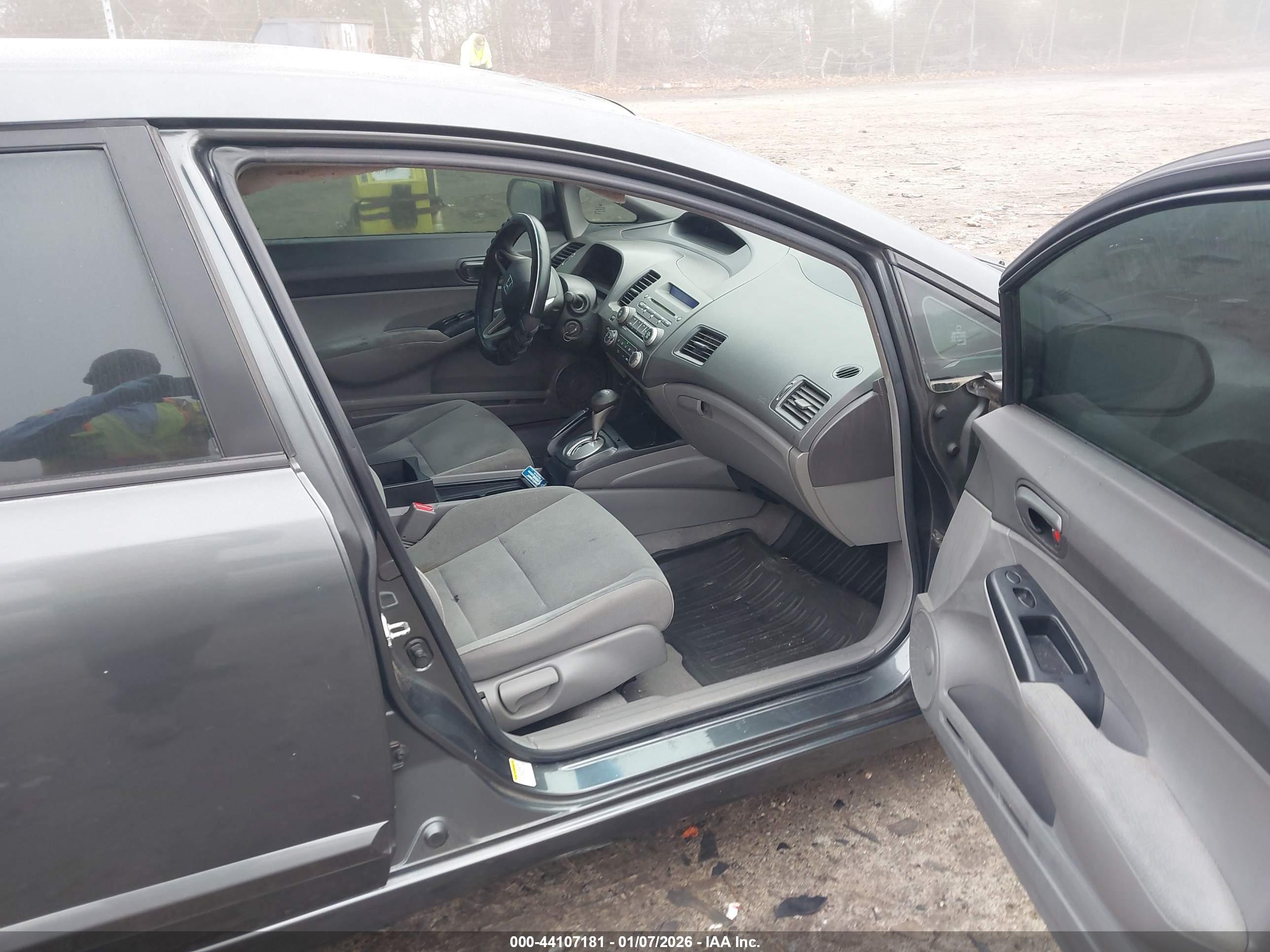 HONDA CIVIC image 5