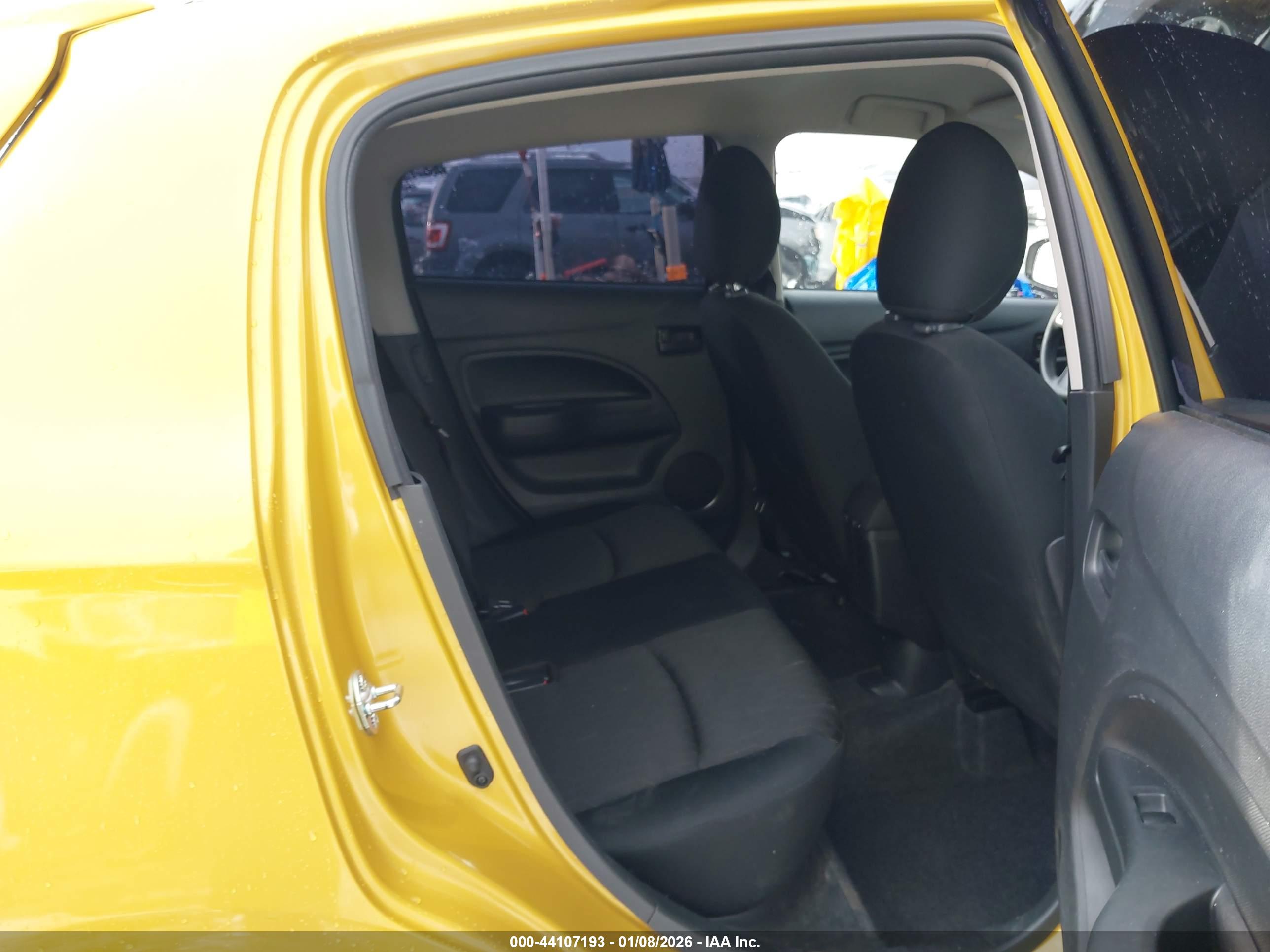 MITSUBISHI MIRAGE image 8