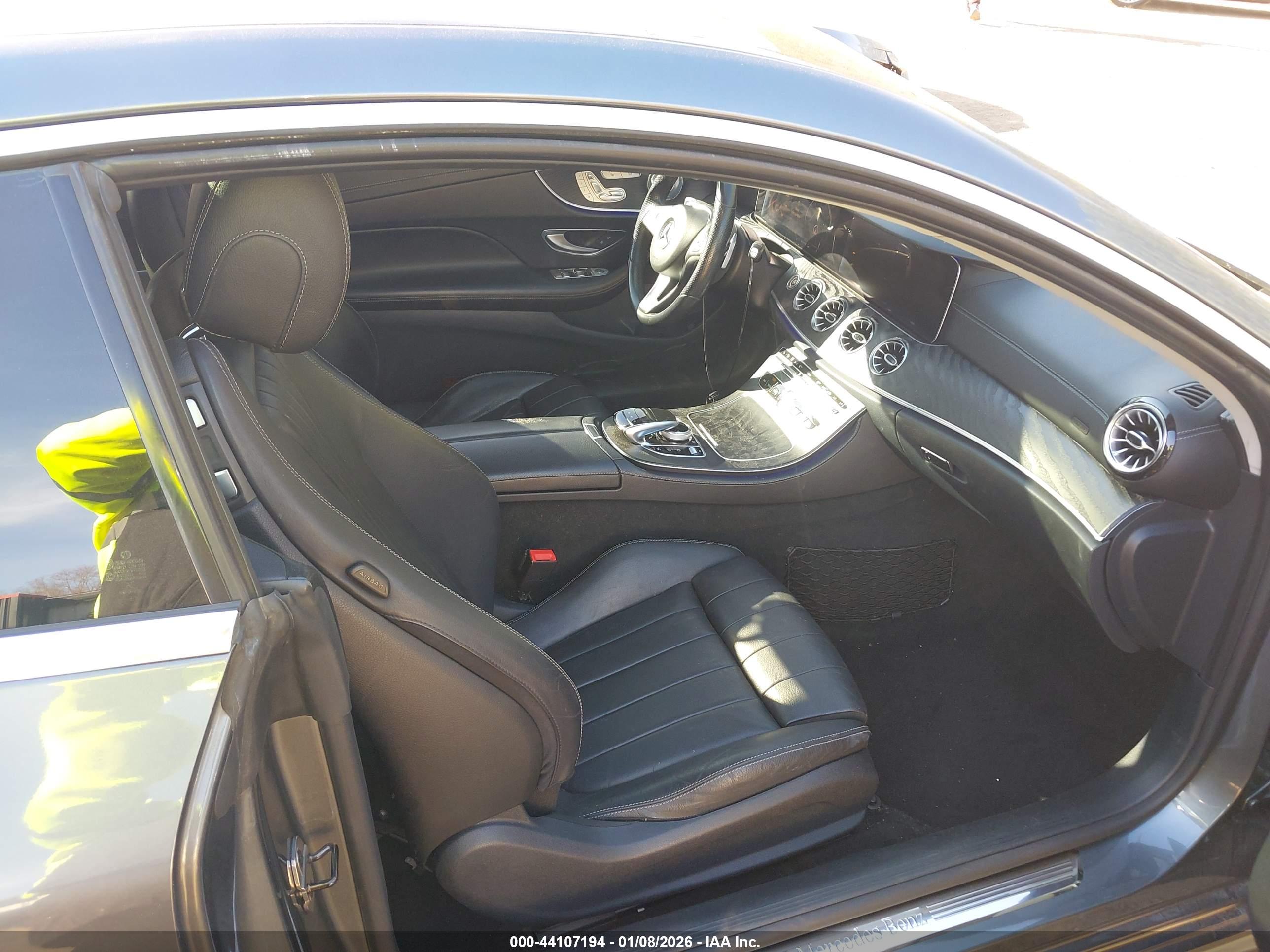 MERCEDES-BENZ E image 5