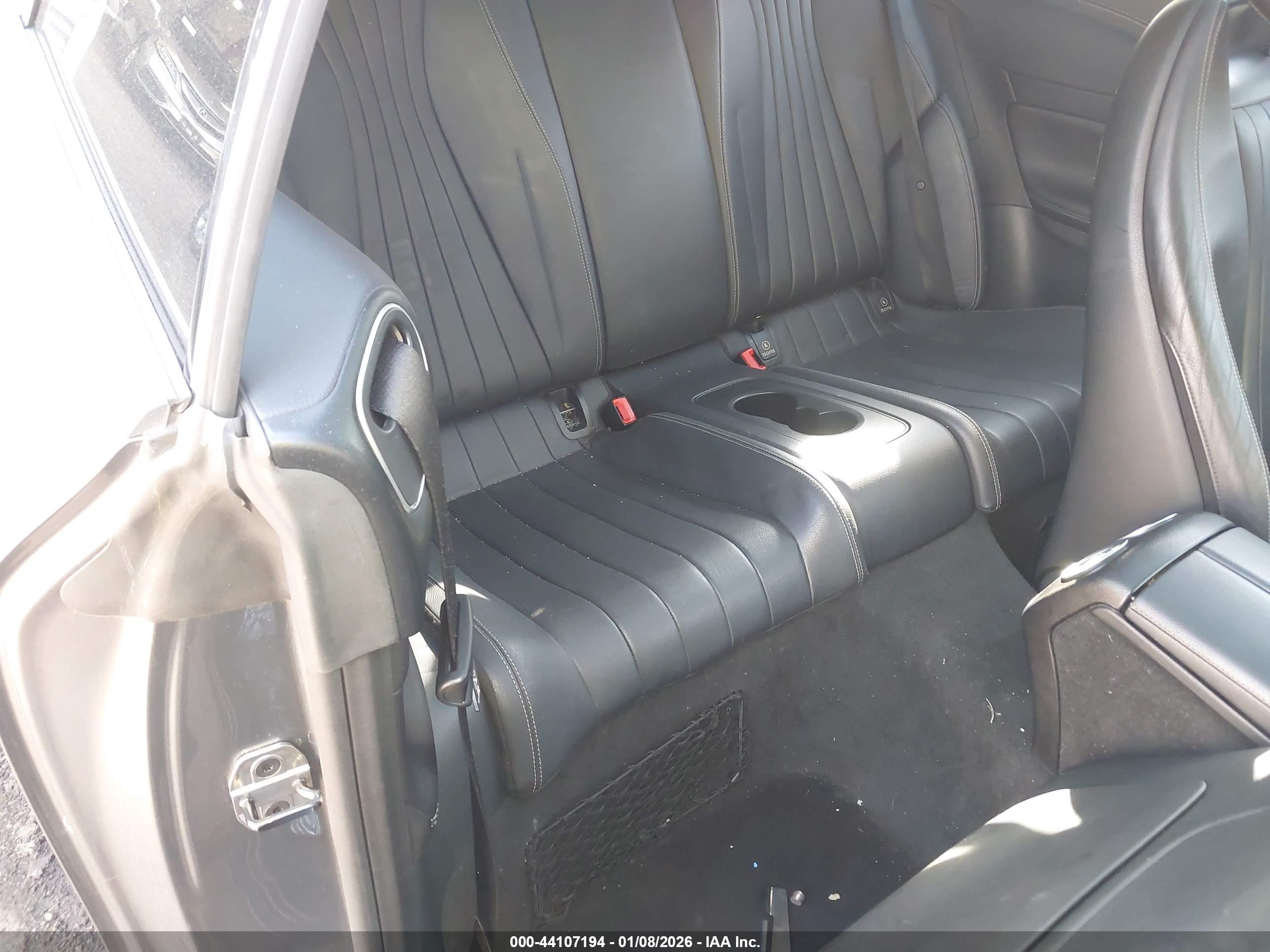 MERCEDES-BENZ E image 8