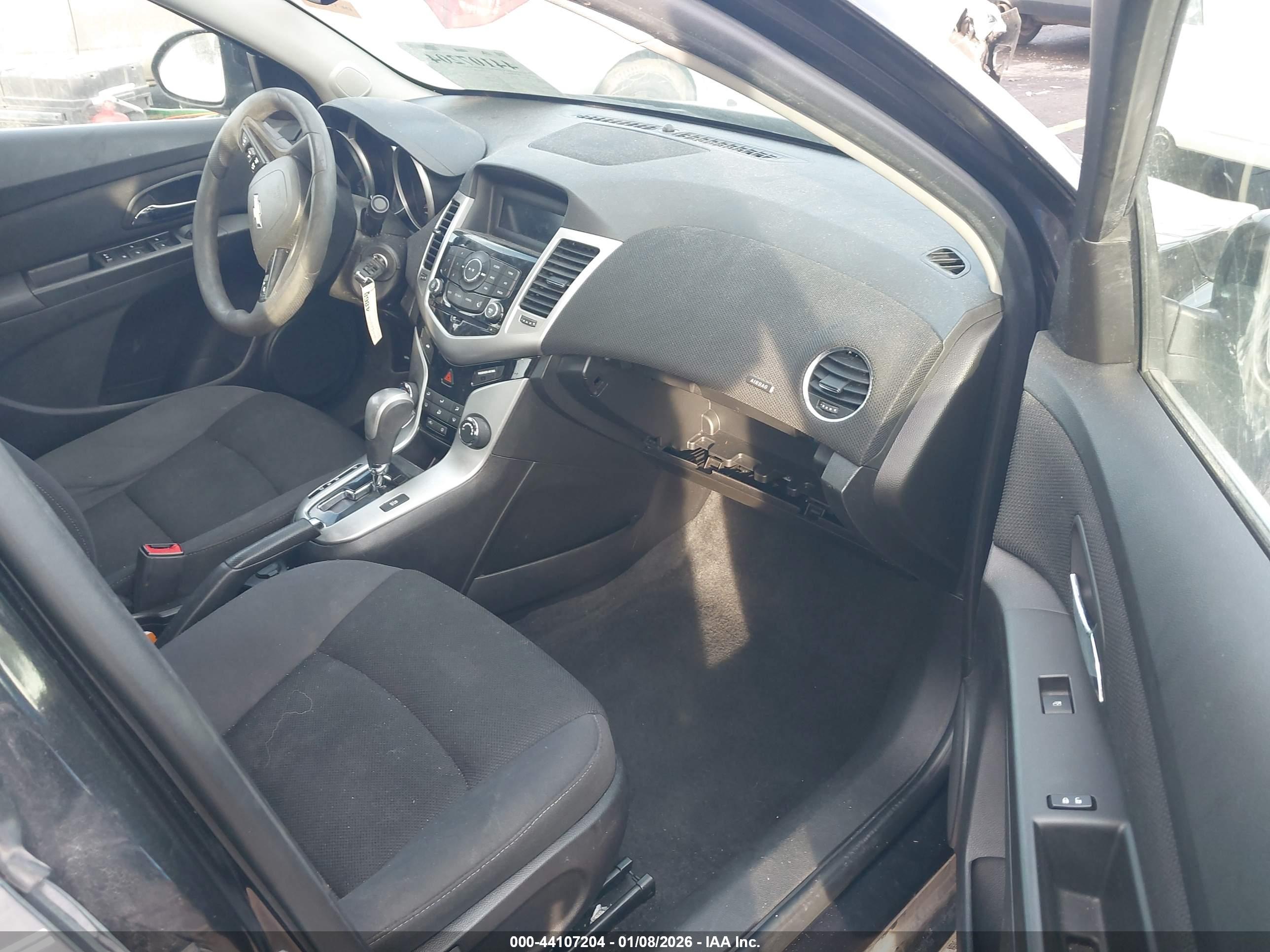 CHEVROLET CRUZE image 5