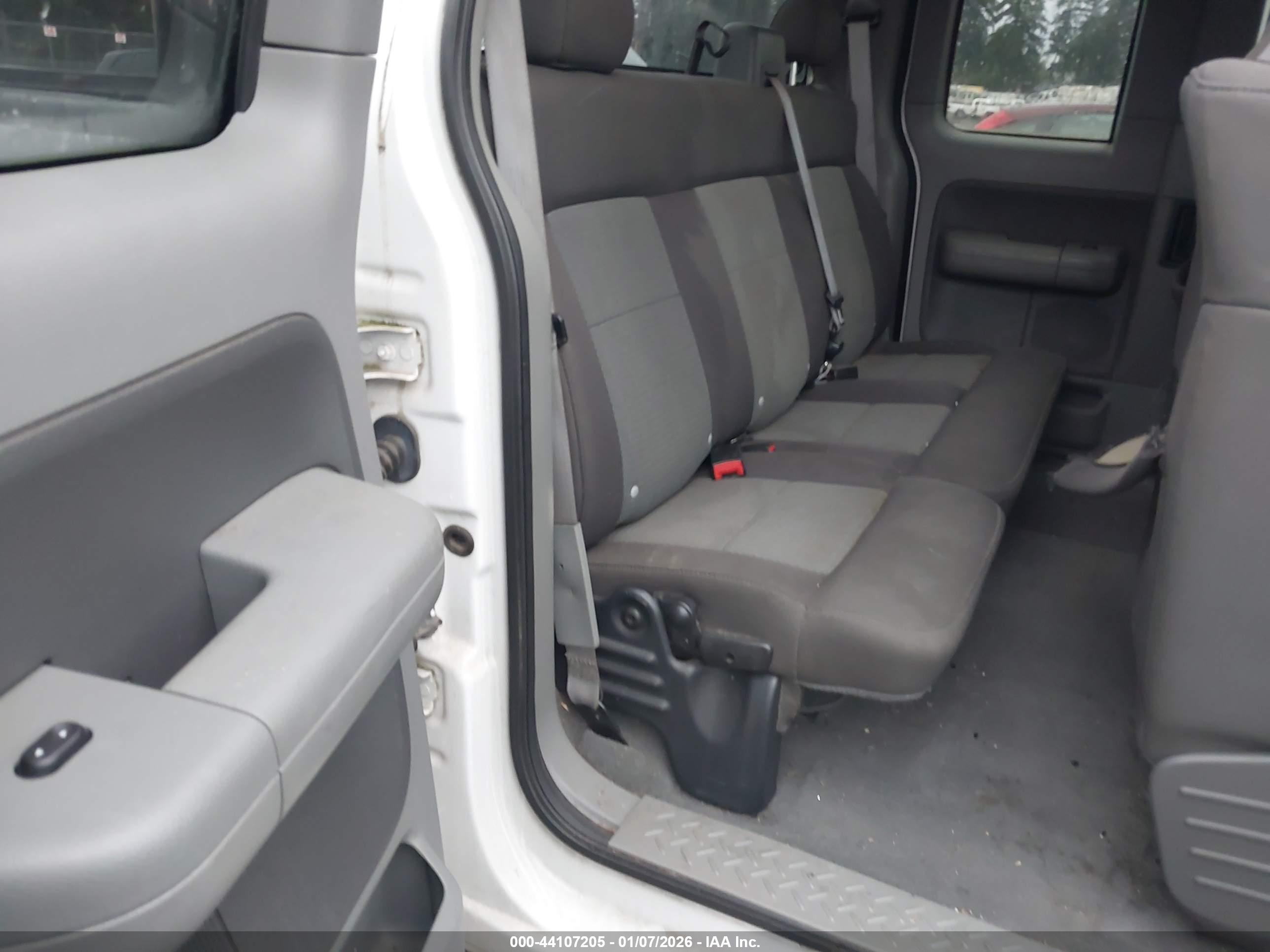 FORD F-150 image 8