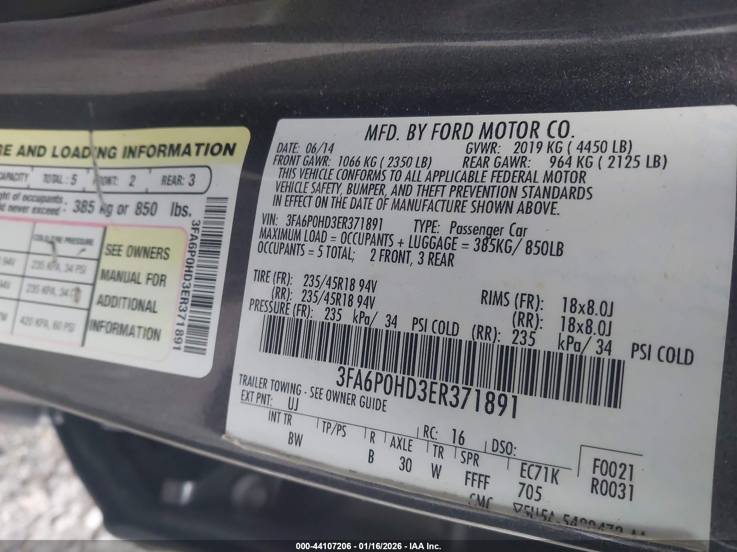FORD FUSION image 9