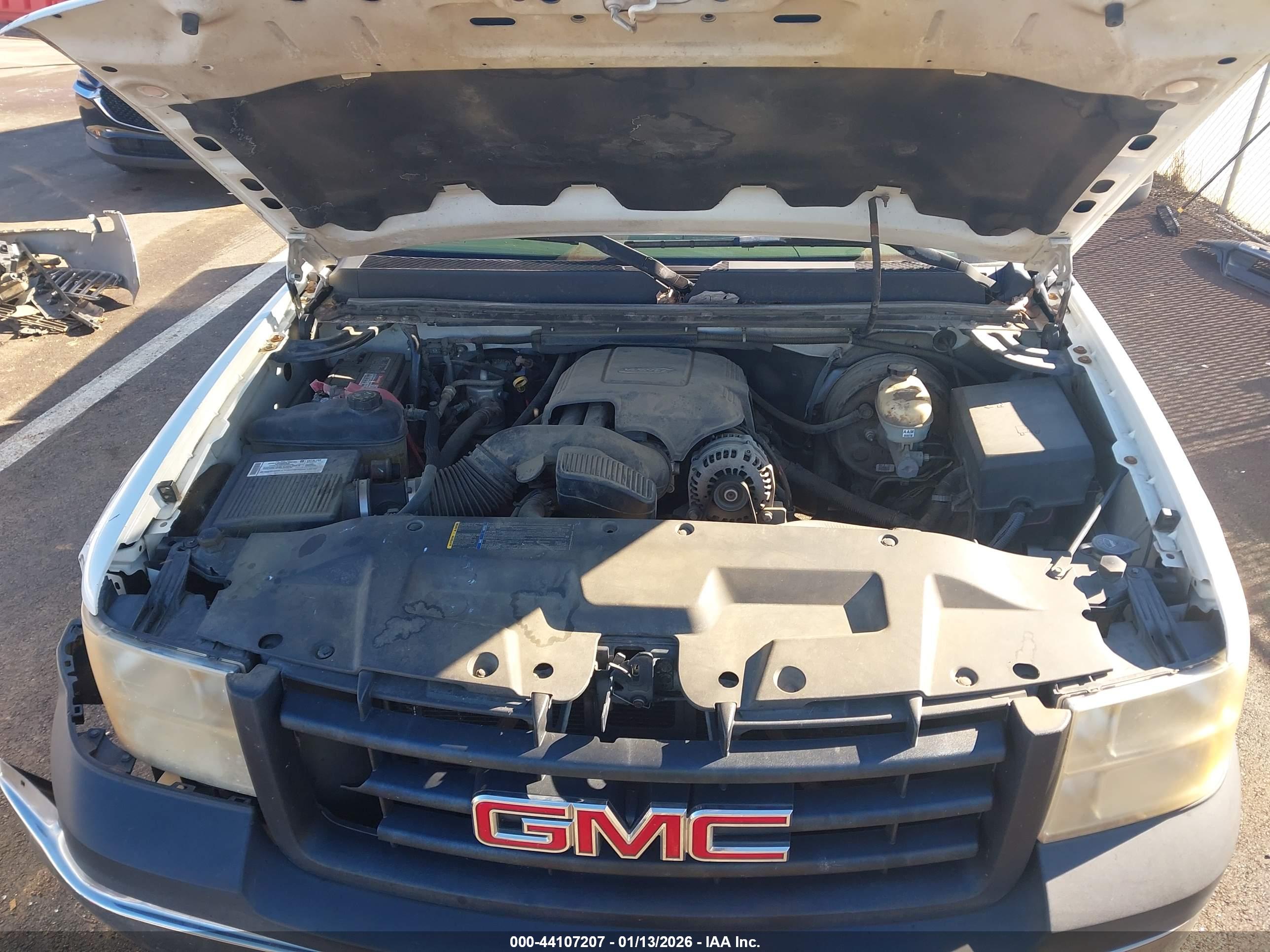 GMC SIERRA image 10