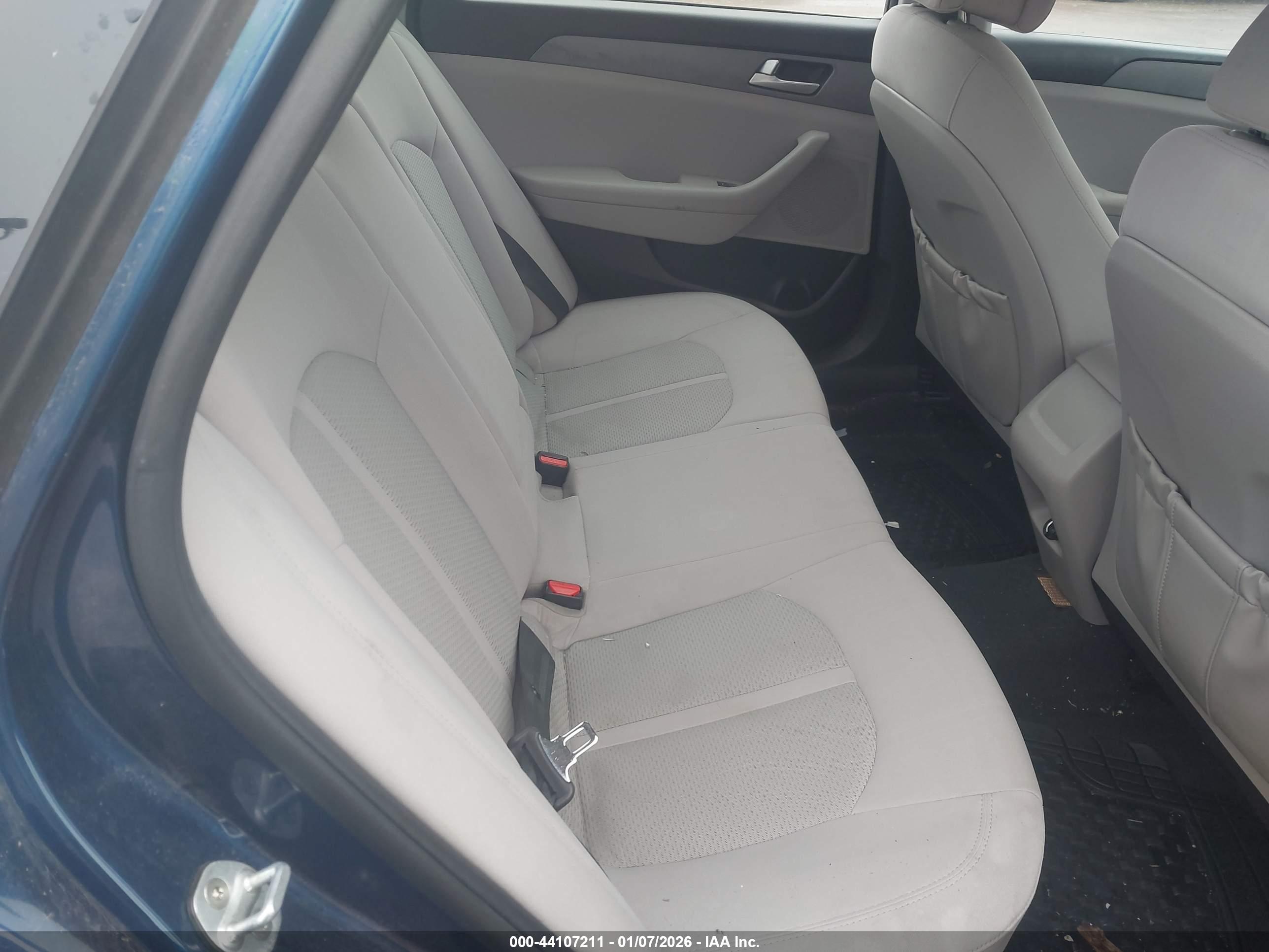 HYUNDAI SONATA image 8