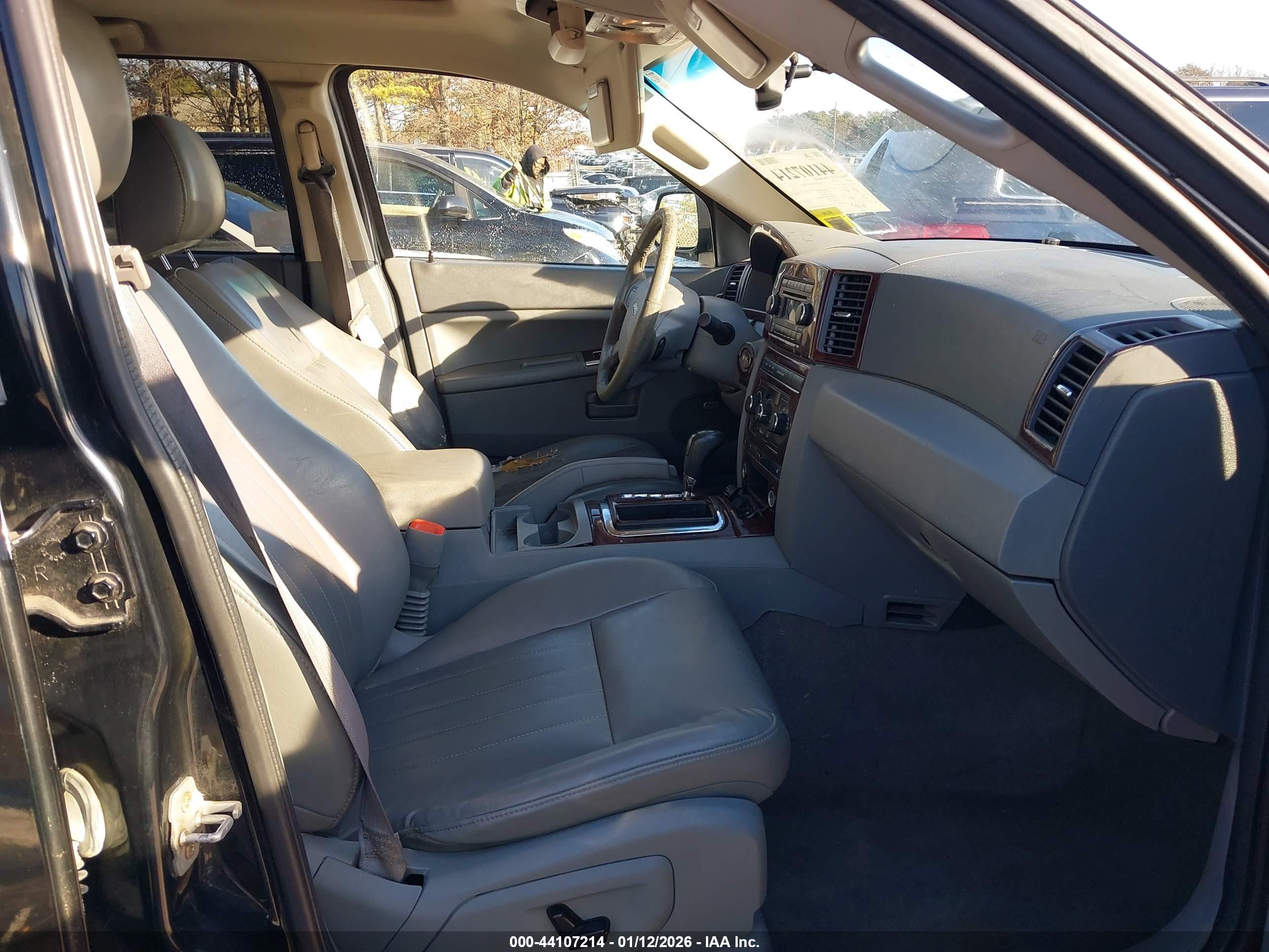 JEEP GRAND image 5