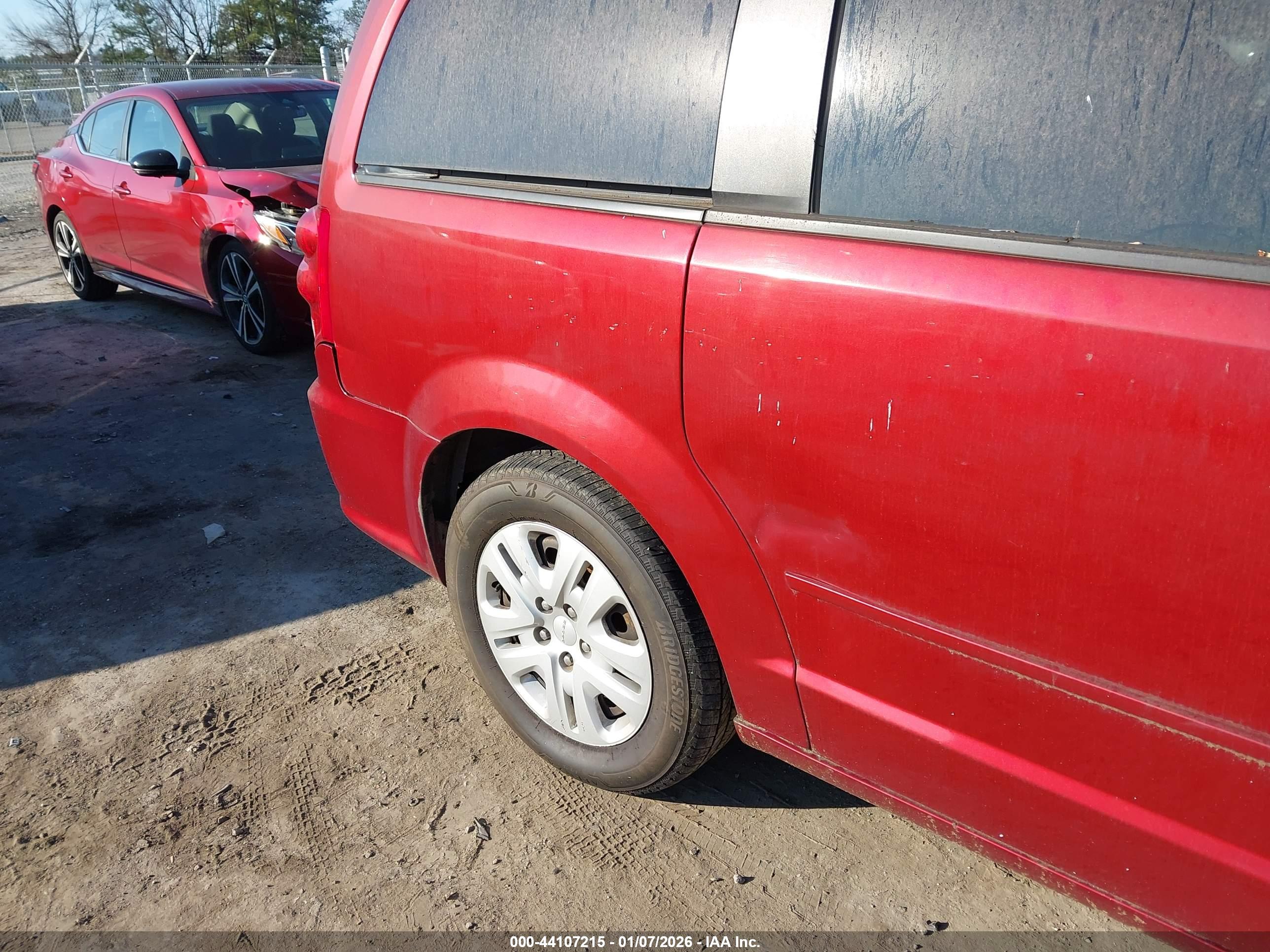 DODGE GRAND image 6