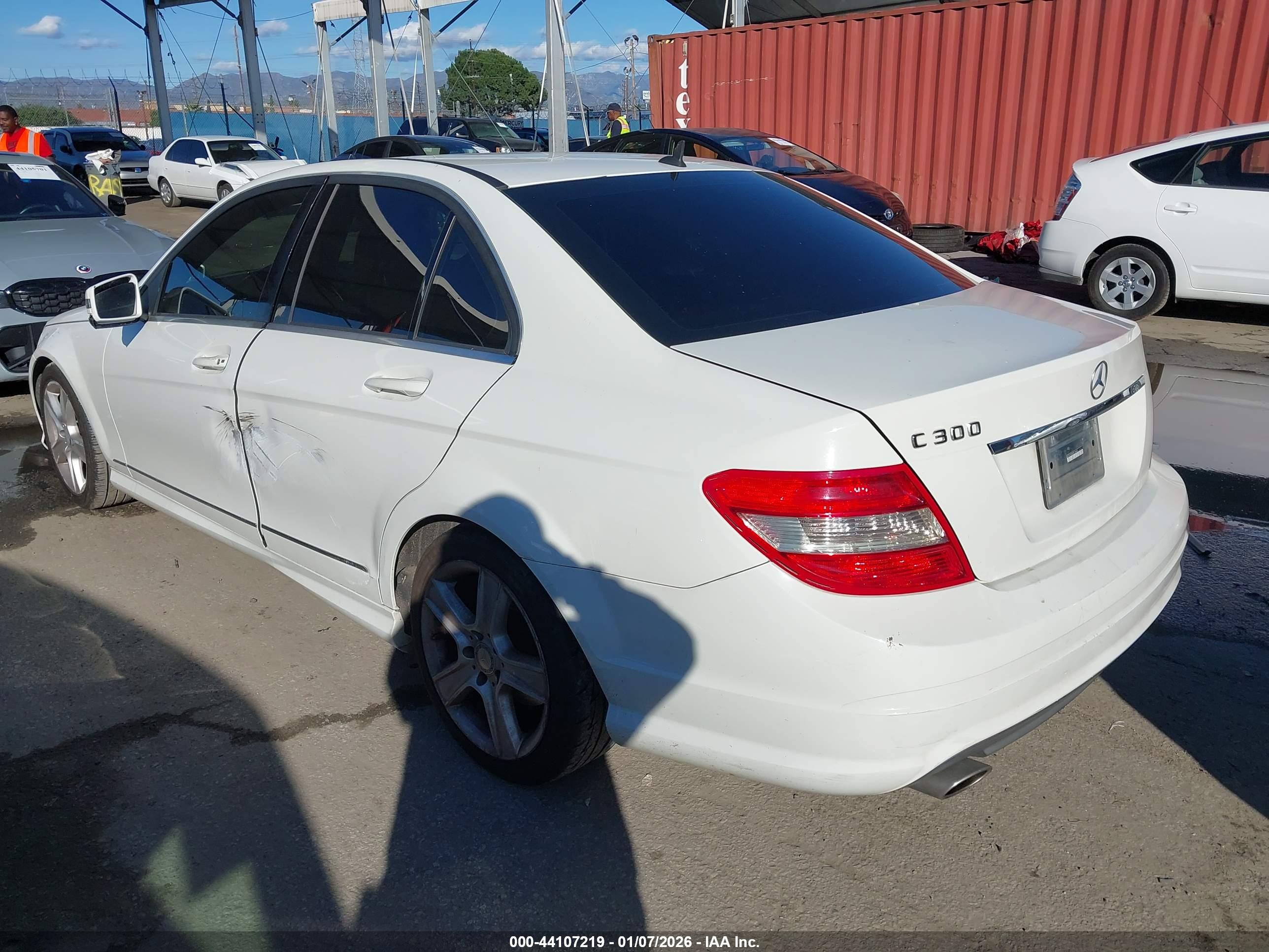 MERCEDES-BENZ C image 3