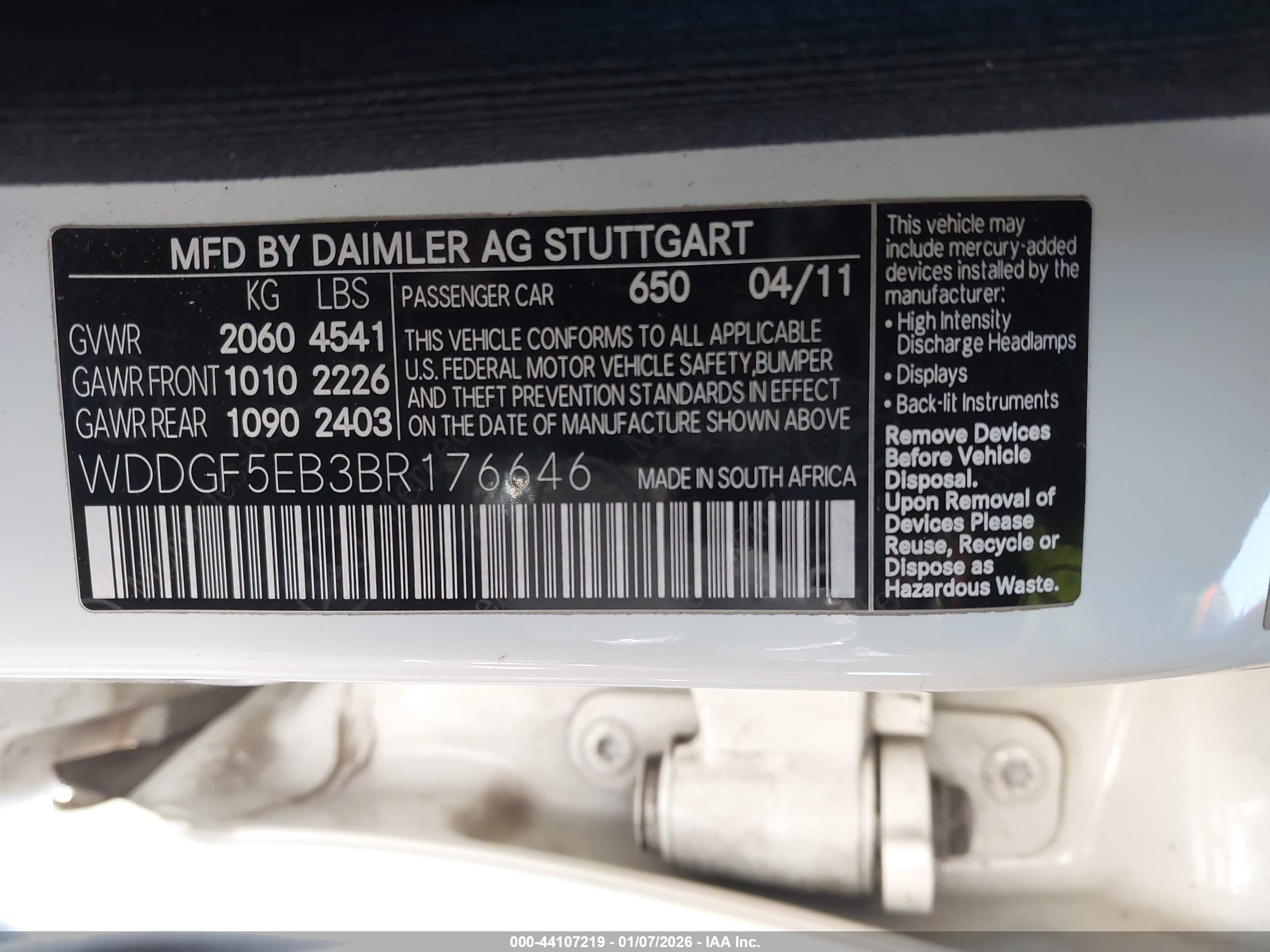 MERCEDES-BENZ C image 9