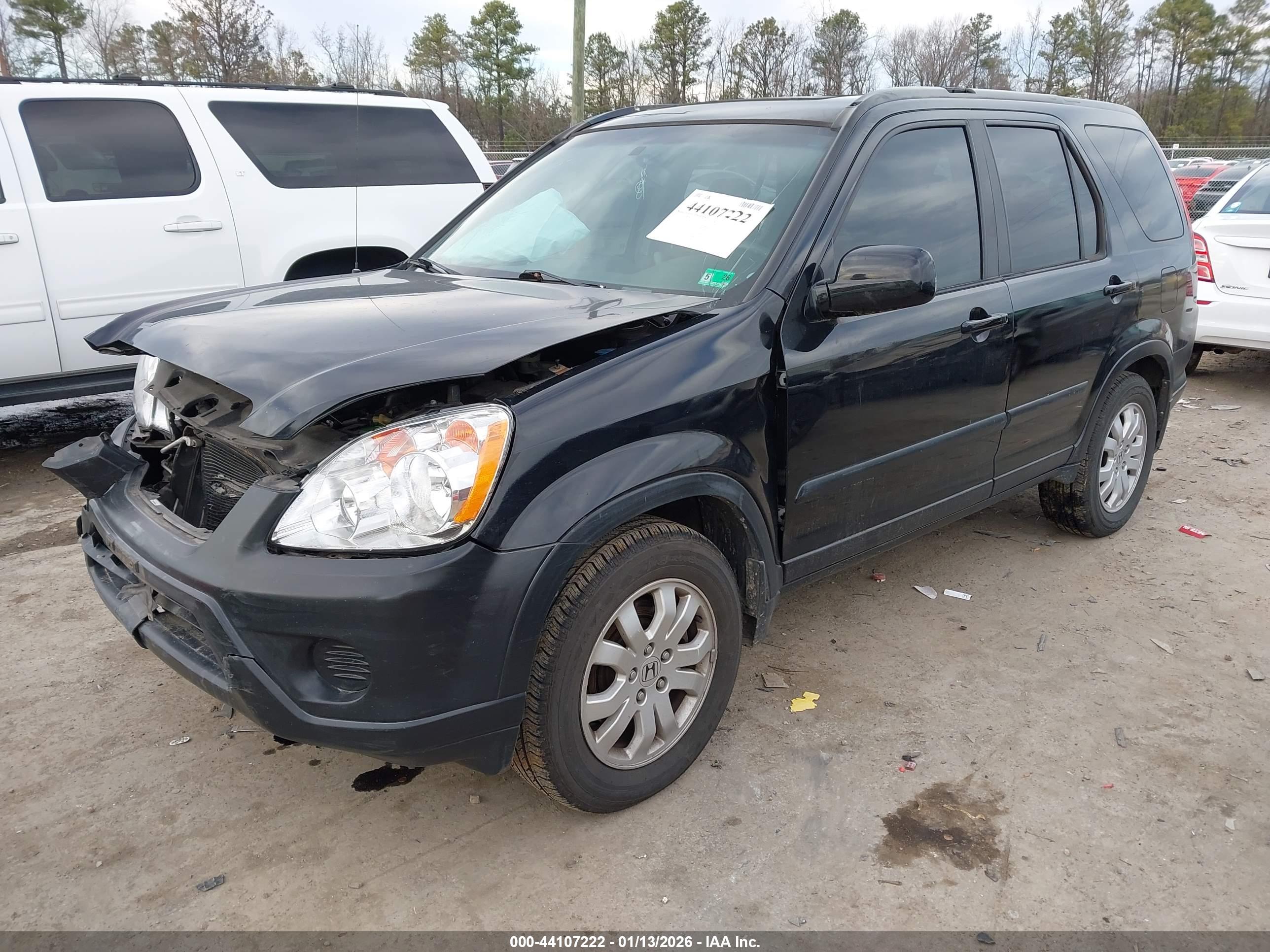 HONDA CR-V image 2