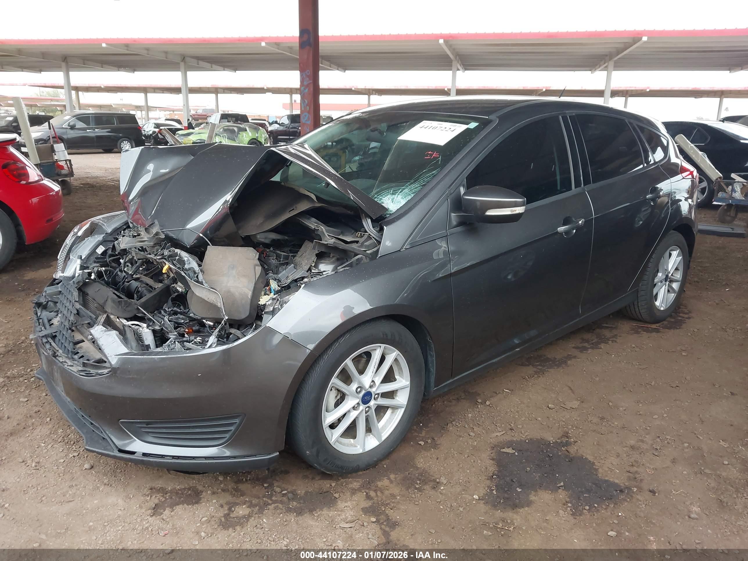 FORD FOCUS image 2