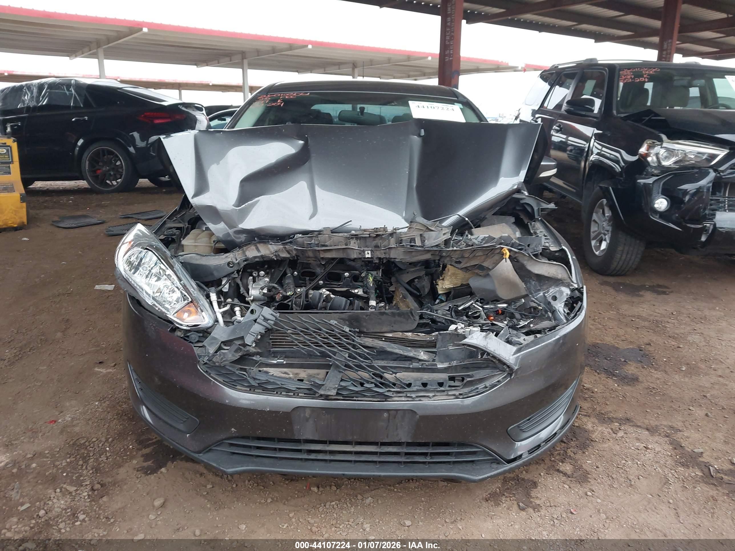 FORD FOCUS image 6