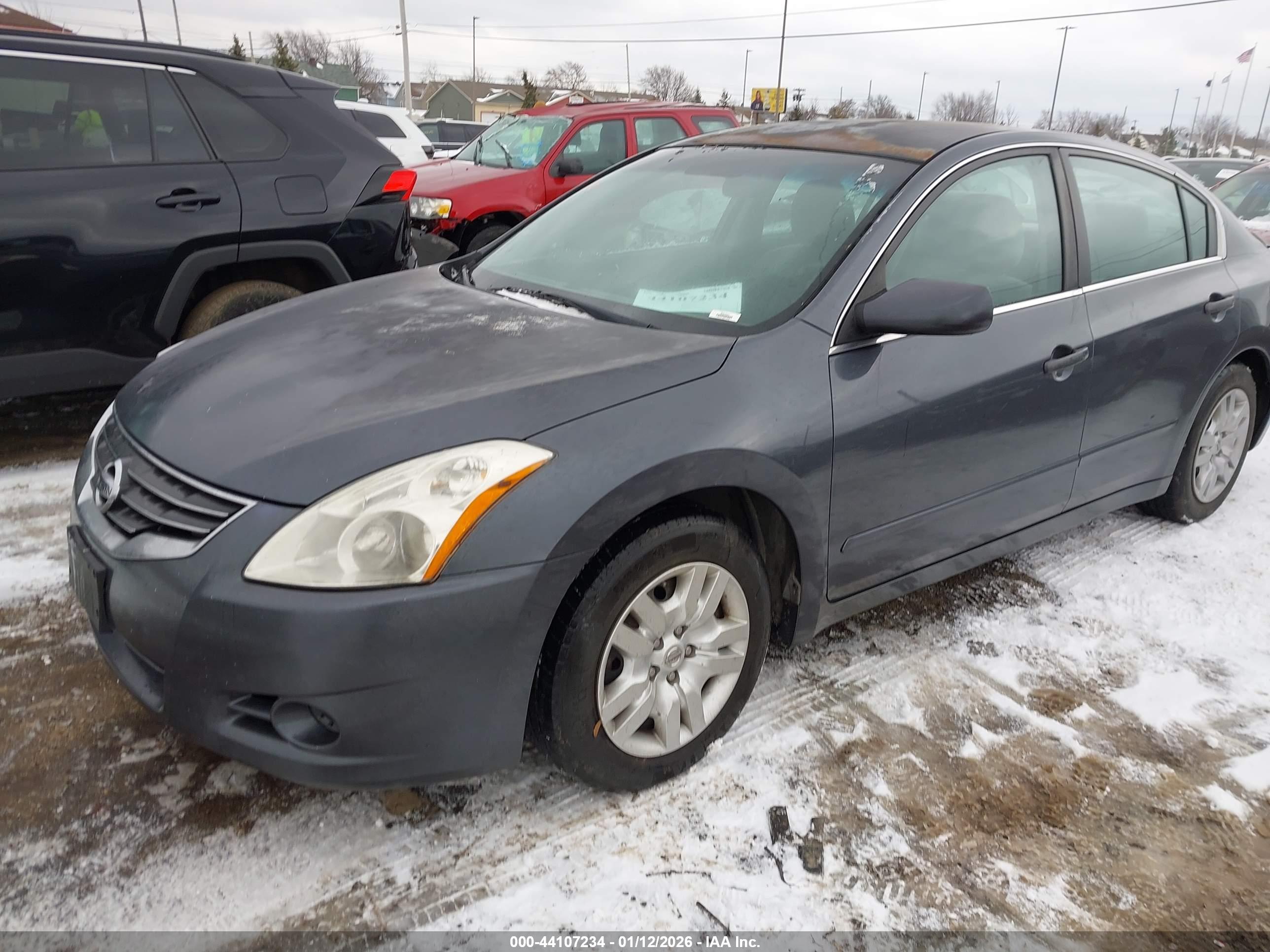NISSAN ALTIMA image 2