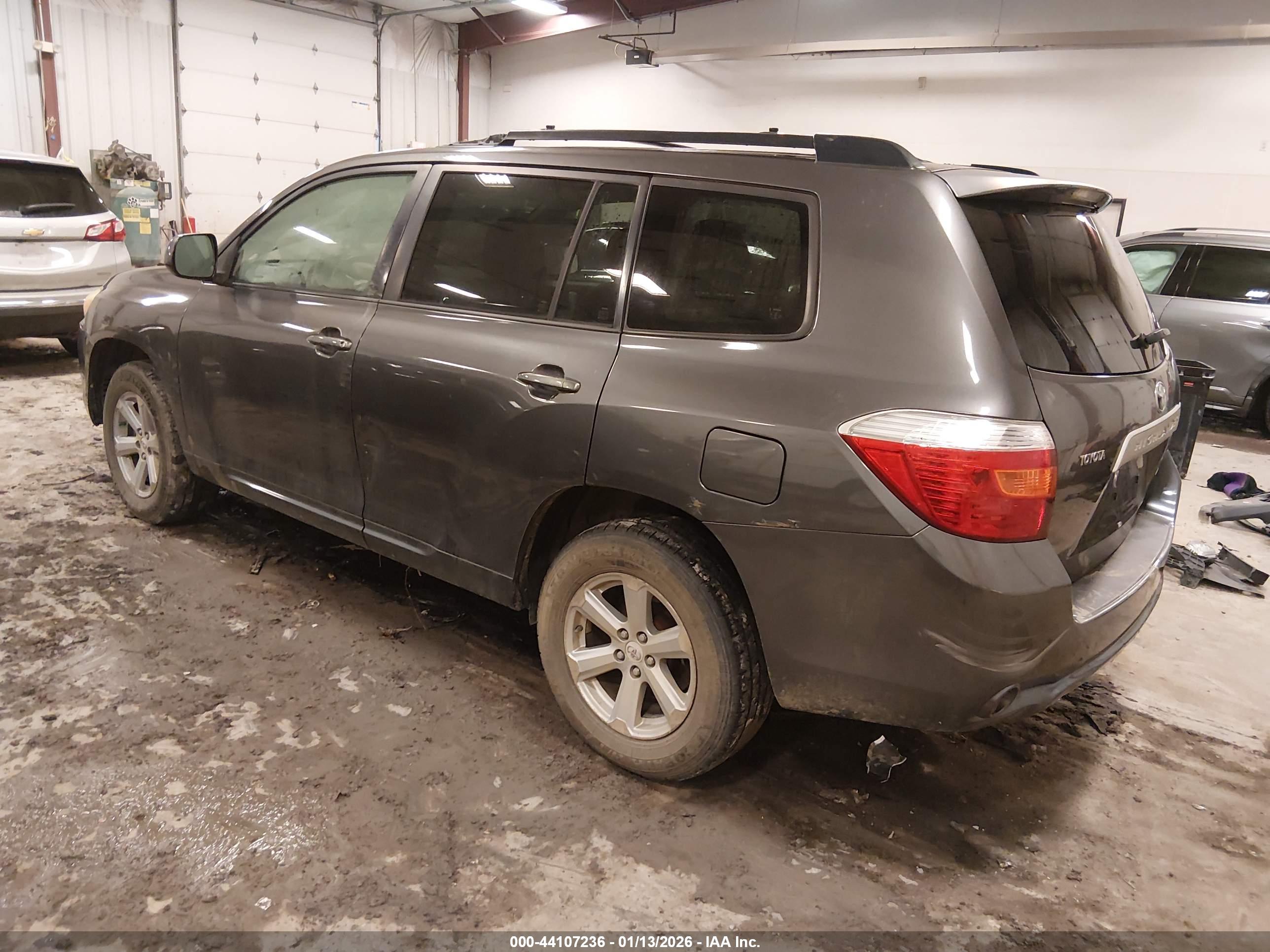 TOYOTA HIGHLANDER image 3