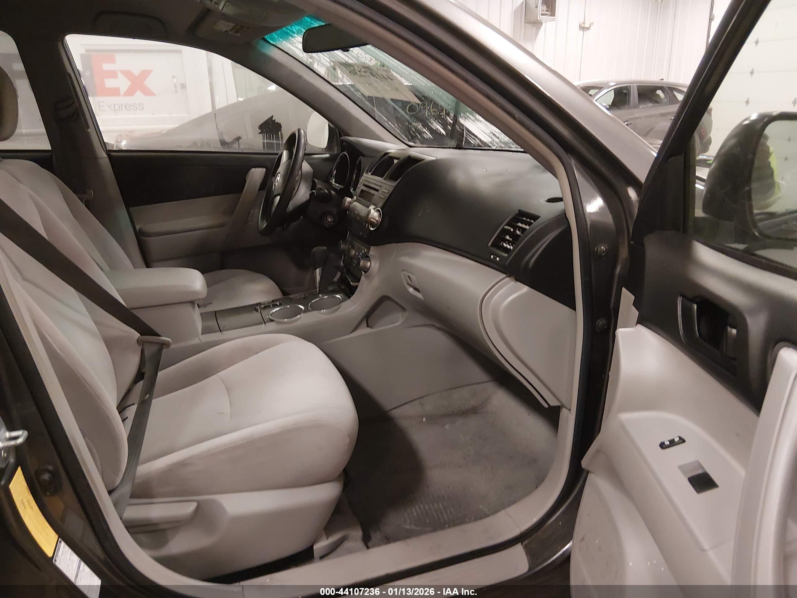 TOYOTA HIGHLANDER image 5