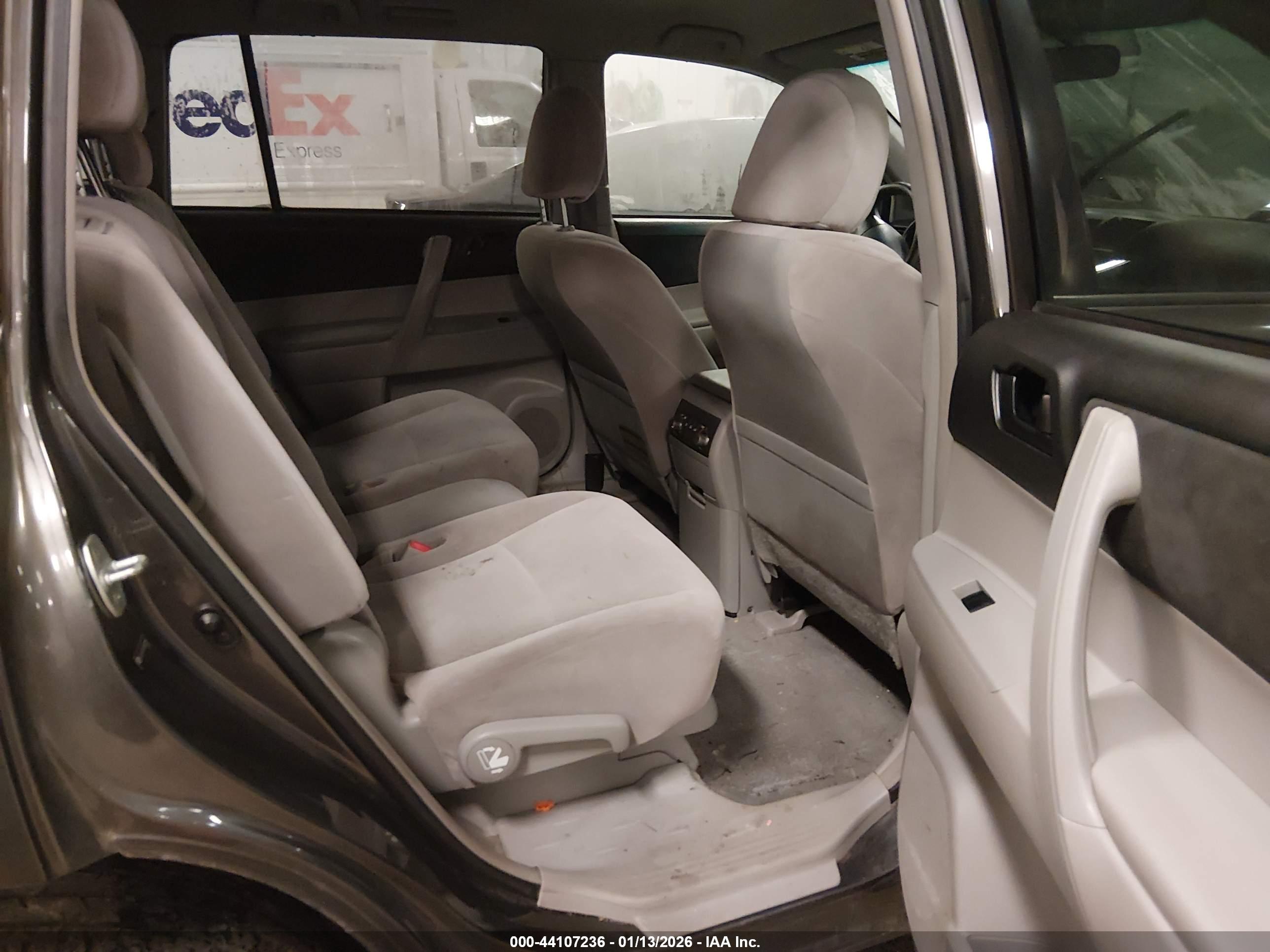 TOYOTA HIGHLANDER image 8