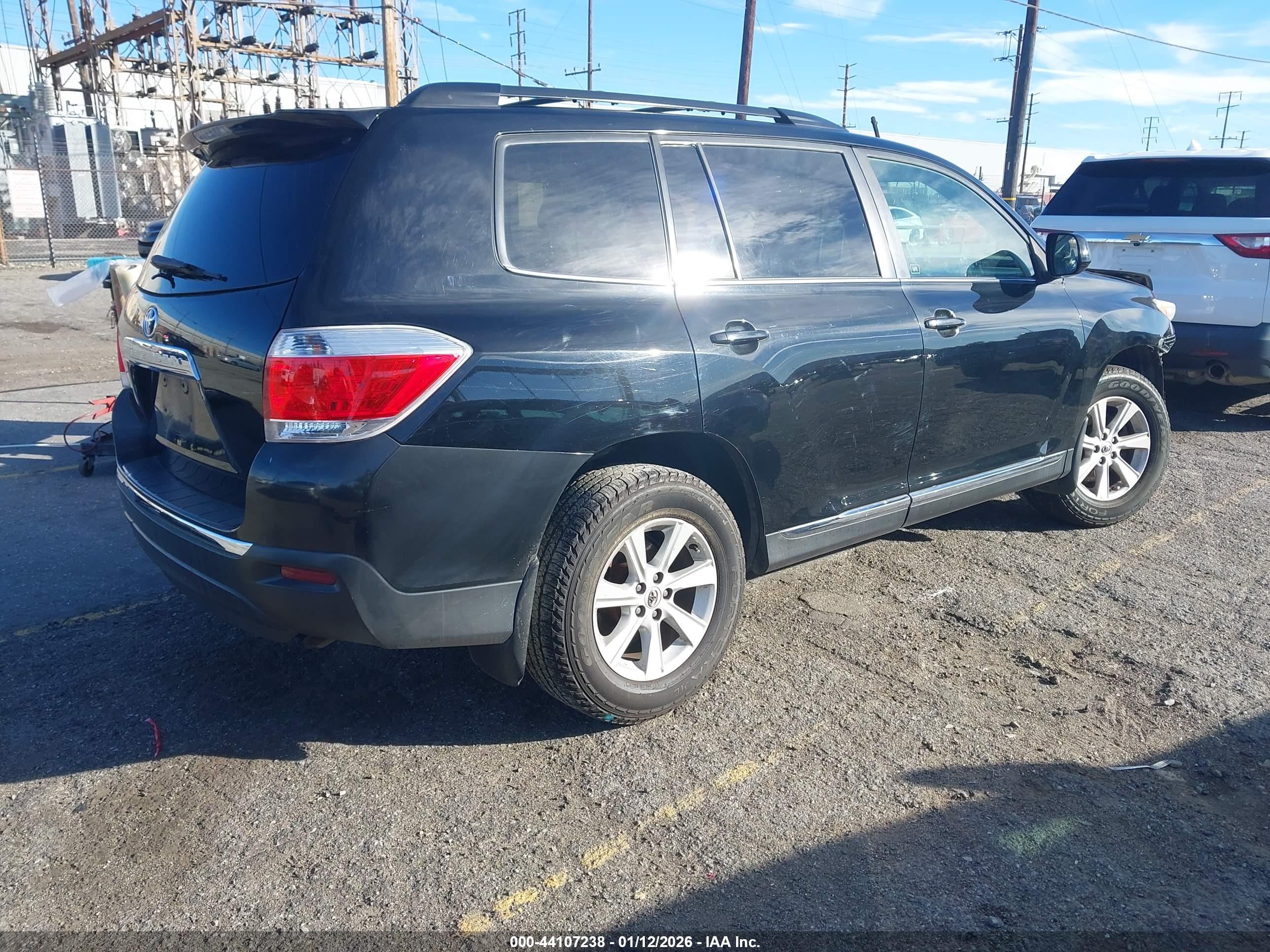 TOYOTA HIGHLANDER image 4