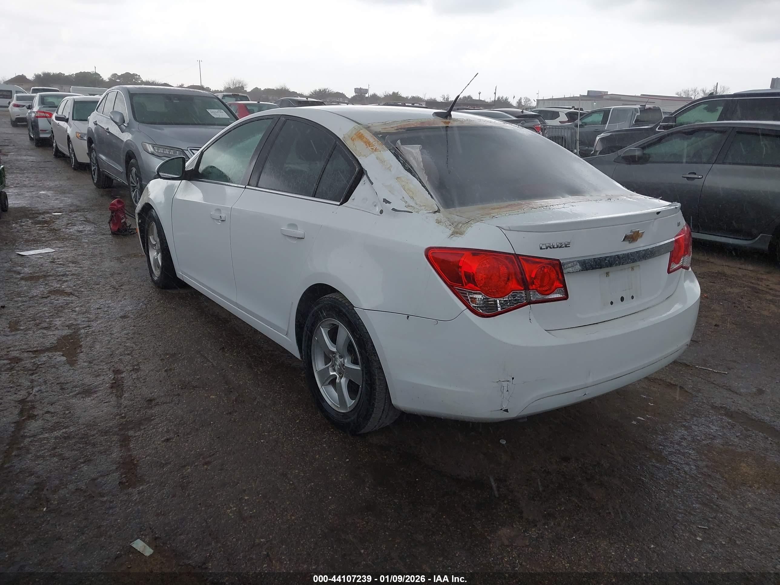 CHEVROLET CRUZE image 3