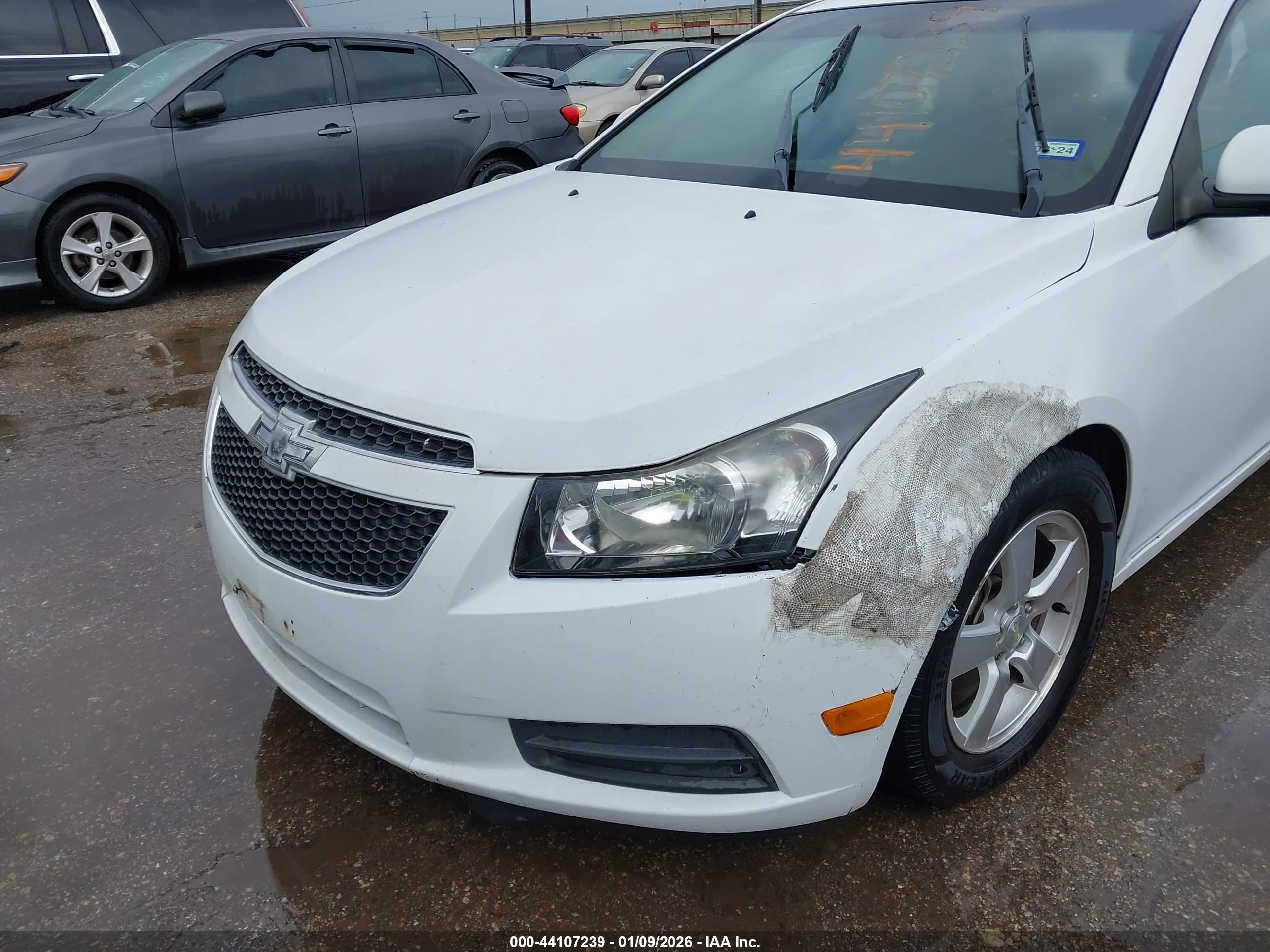 CHEVROLET CRUZE image 6