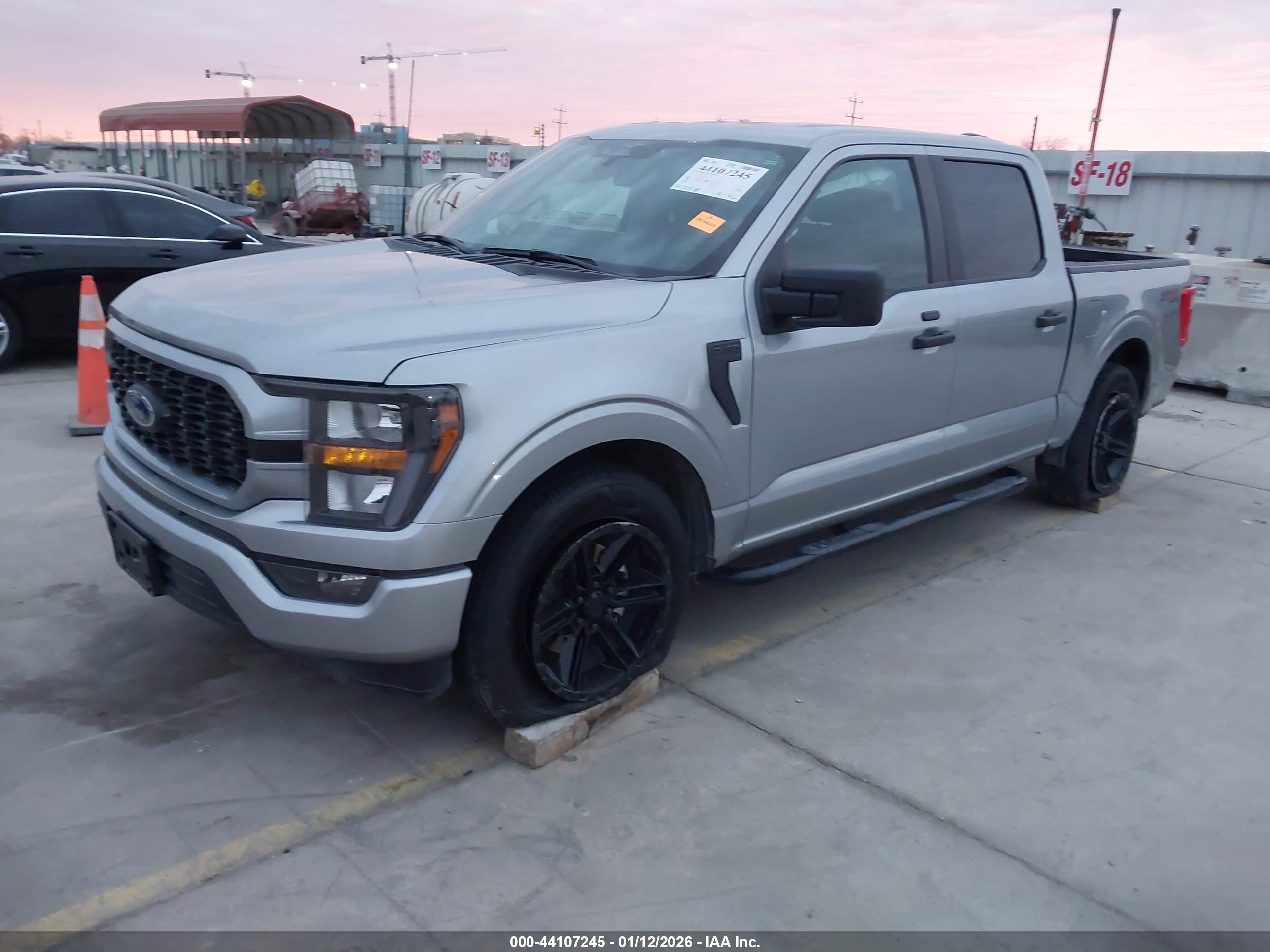 FORD F-150 image 2