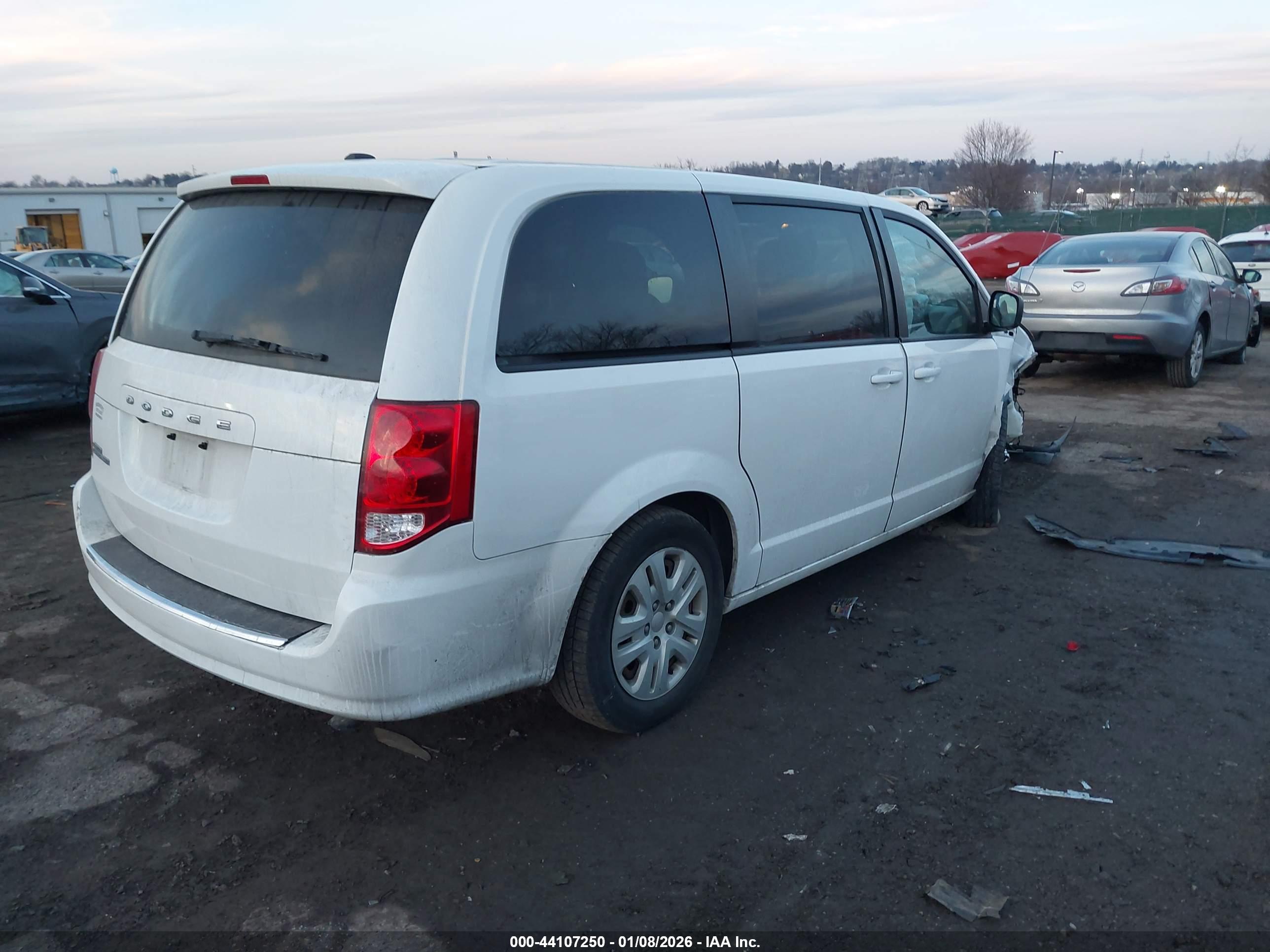 DODGE GRAND image 4