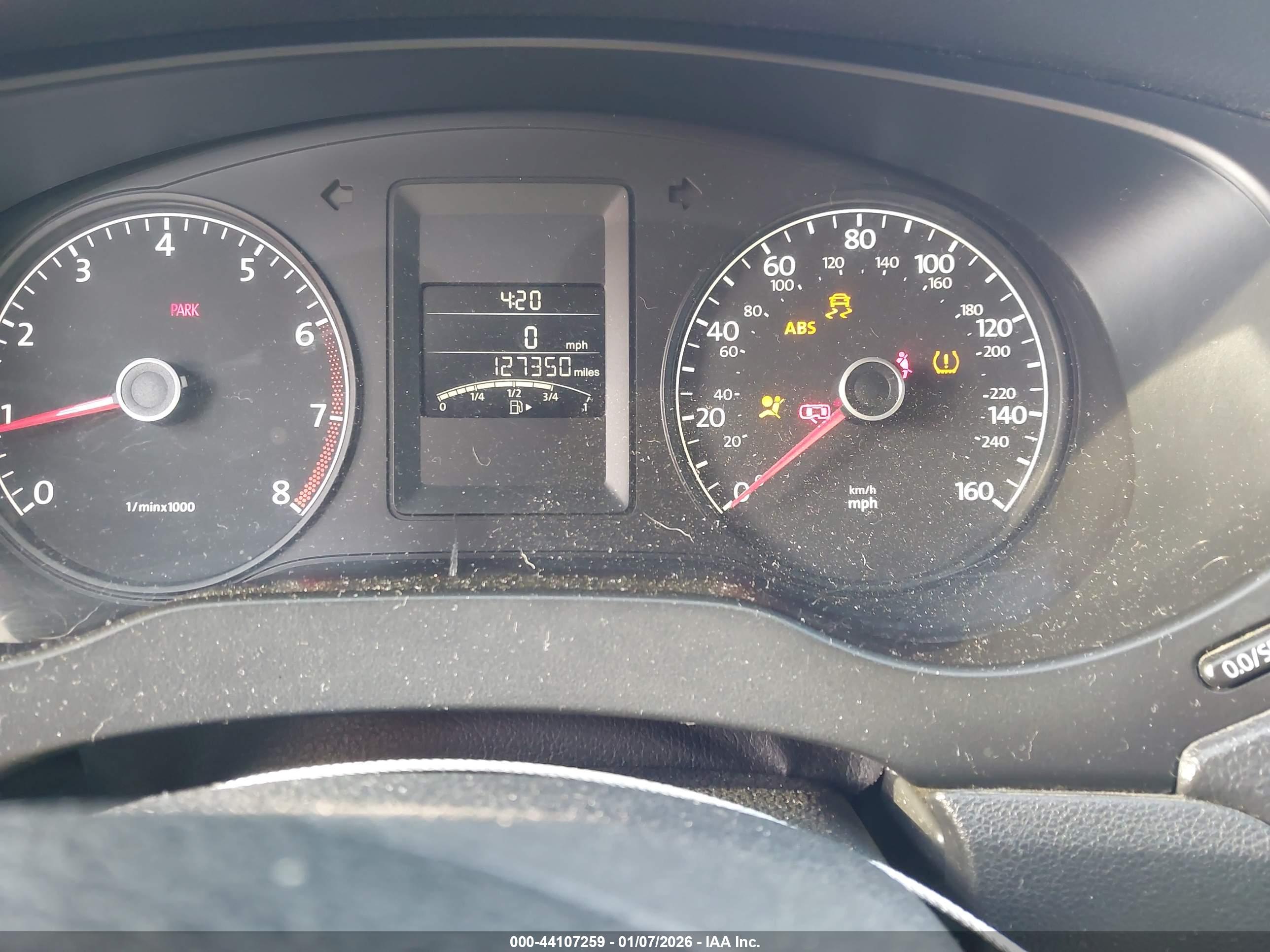 VOLKSWAGEN JETTA image 7