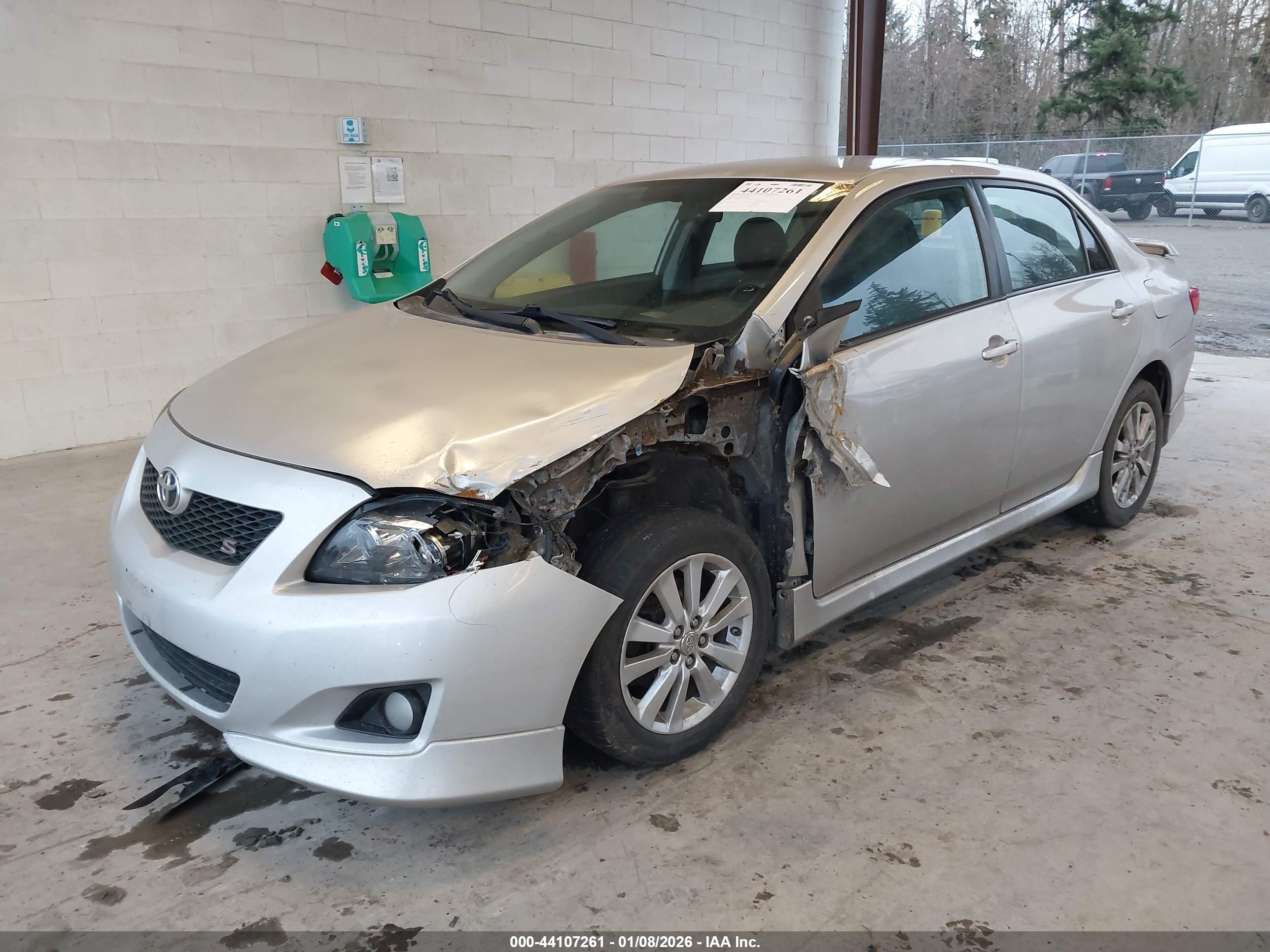 TOYOTA COROLLA image 2