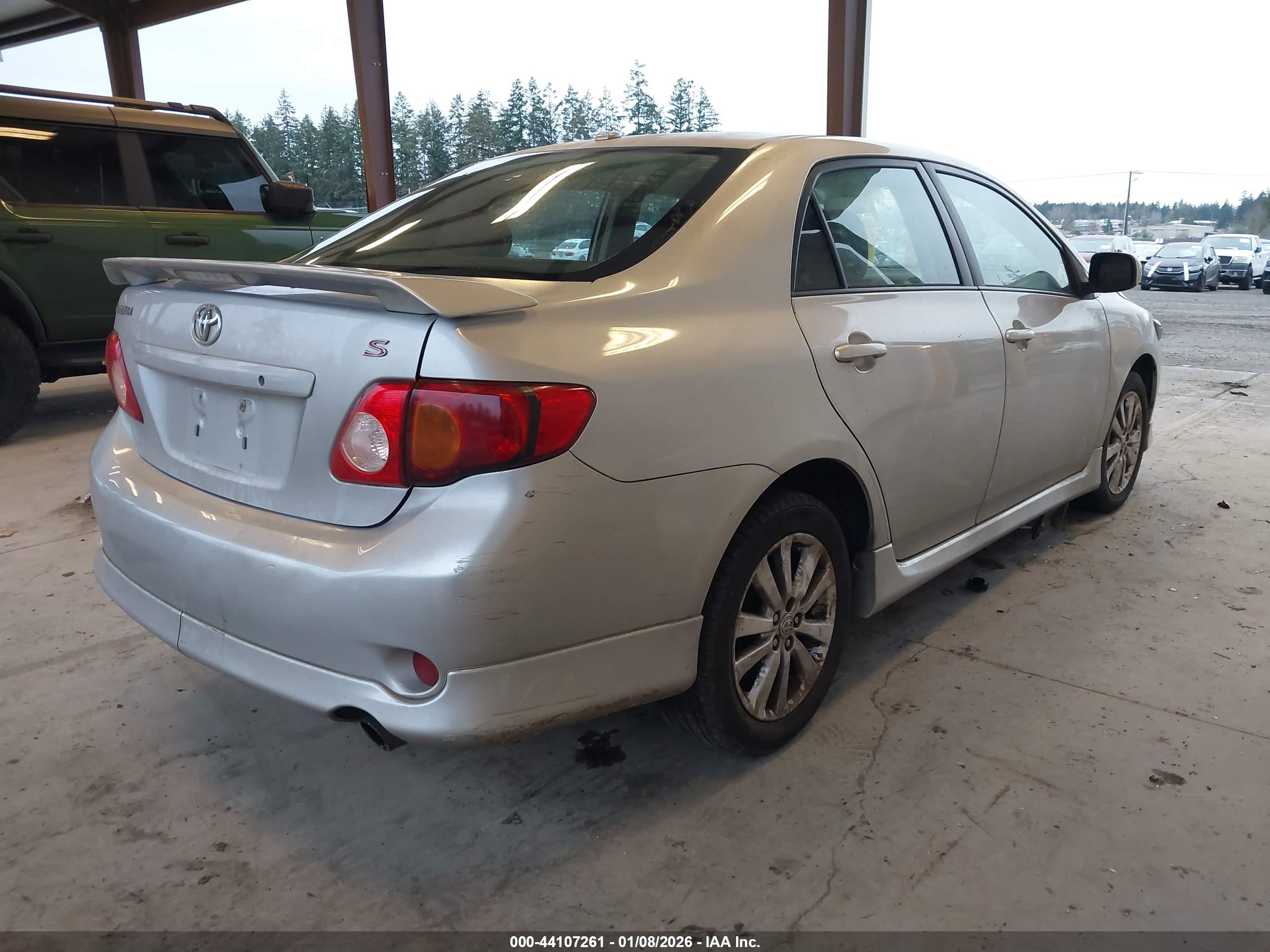 TOYOTA COROLLA image 4