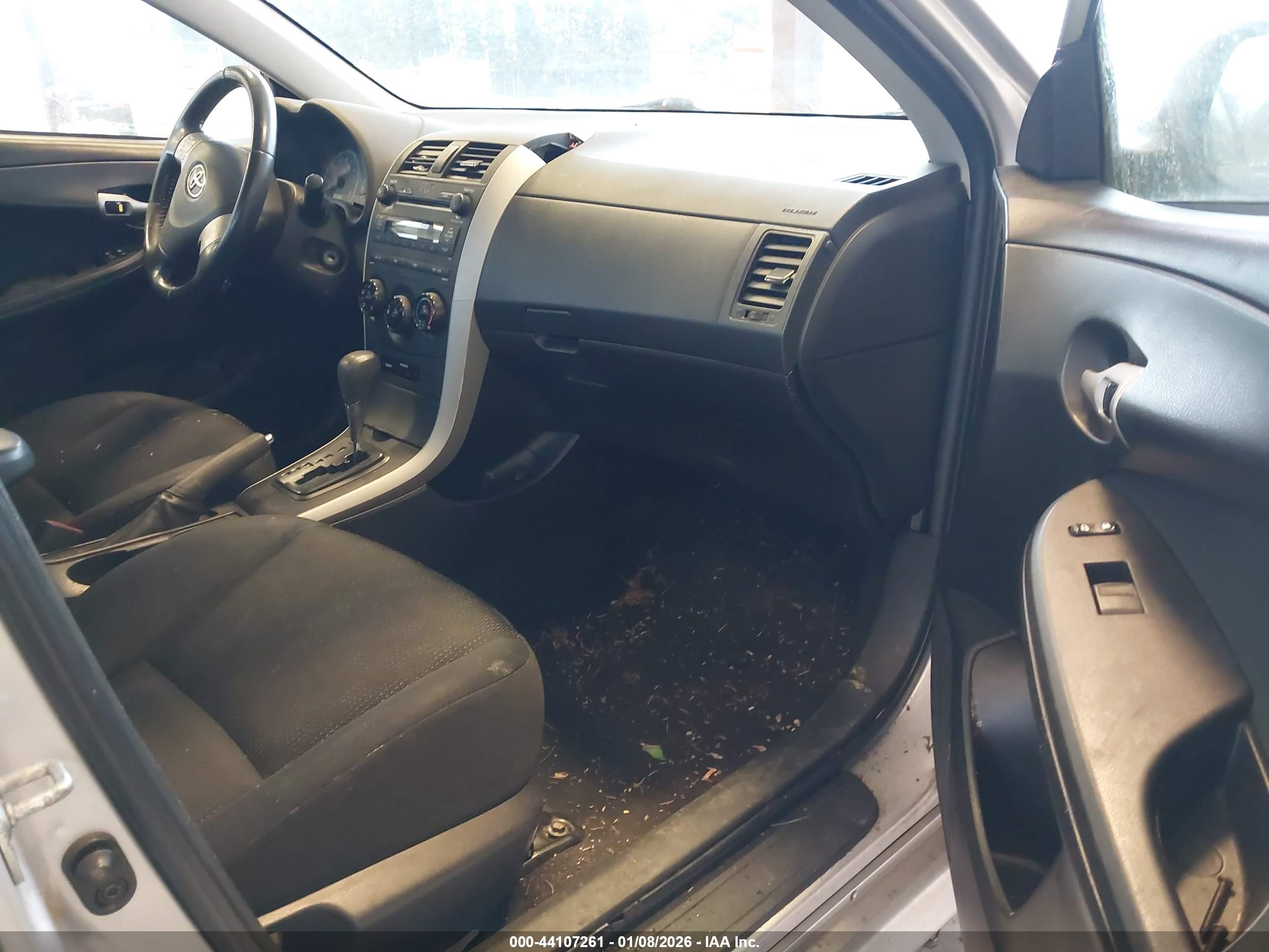 TOYOTA COROLLA image 5