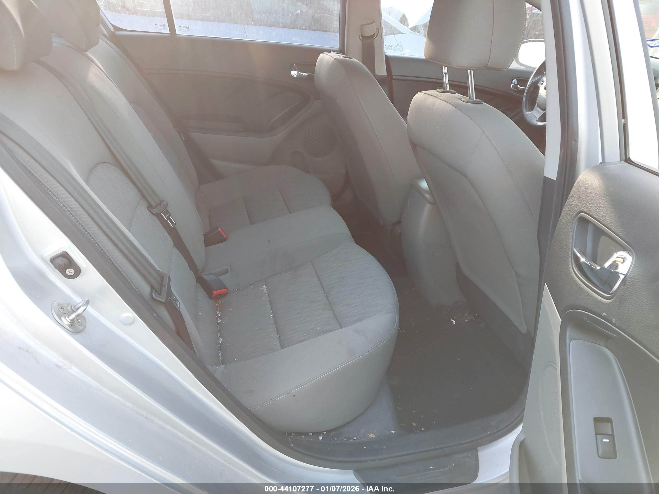 KIA FORTE image 8