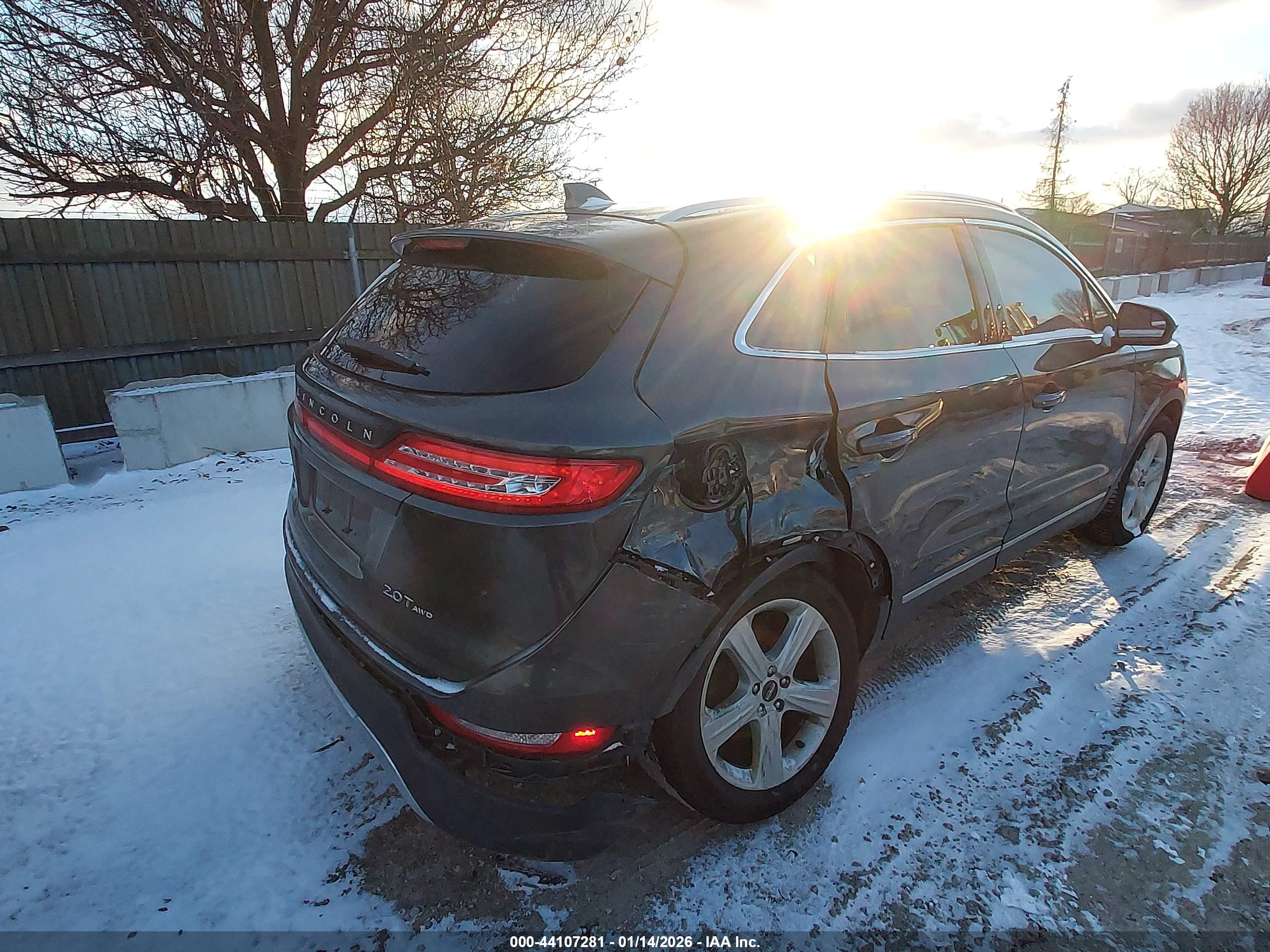LINCOLN MKC image 4