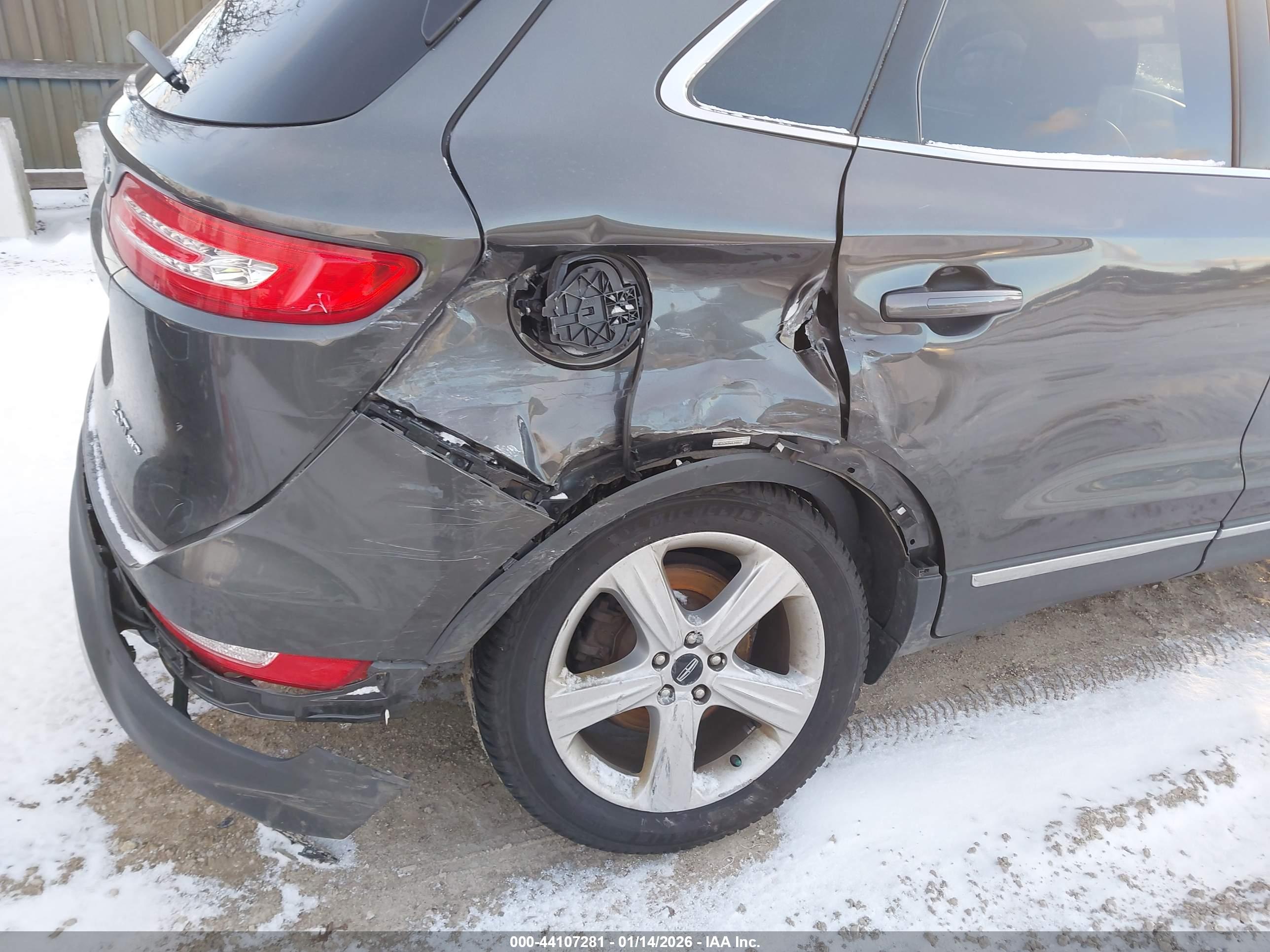 LINCOLN MKC image 6