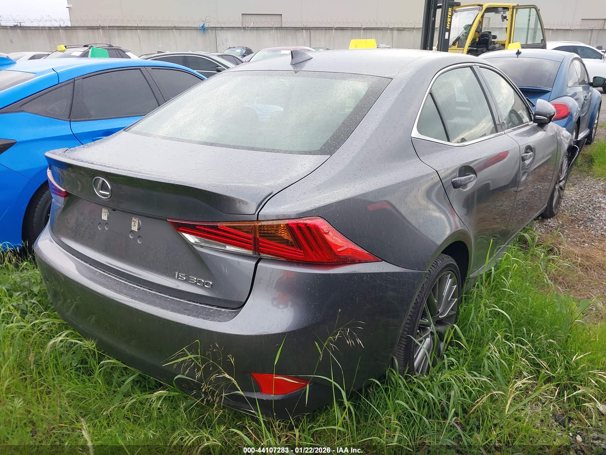 LEXUS IS image 4