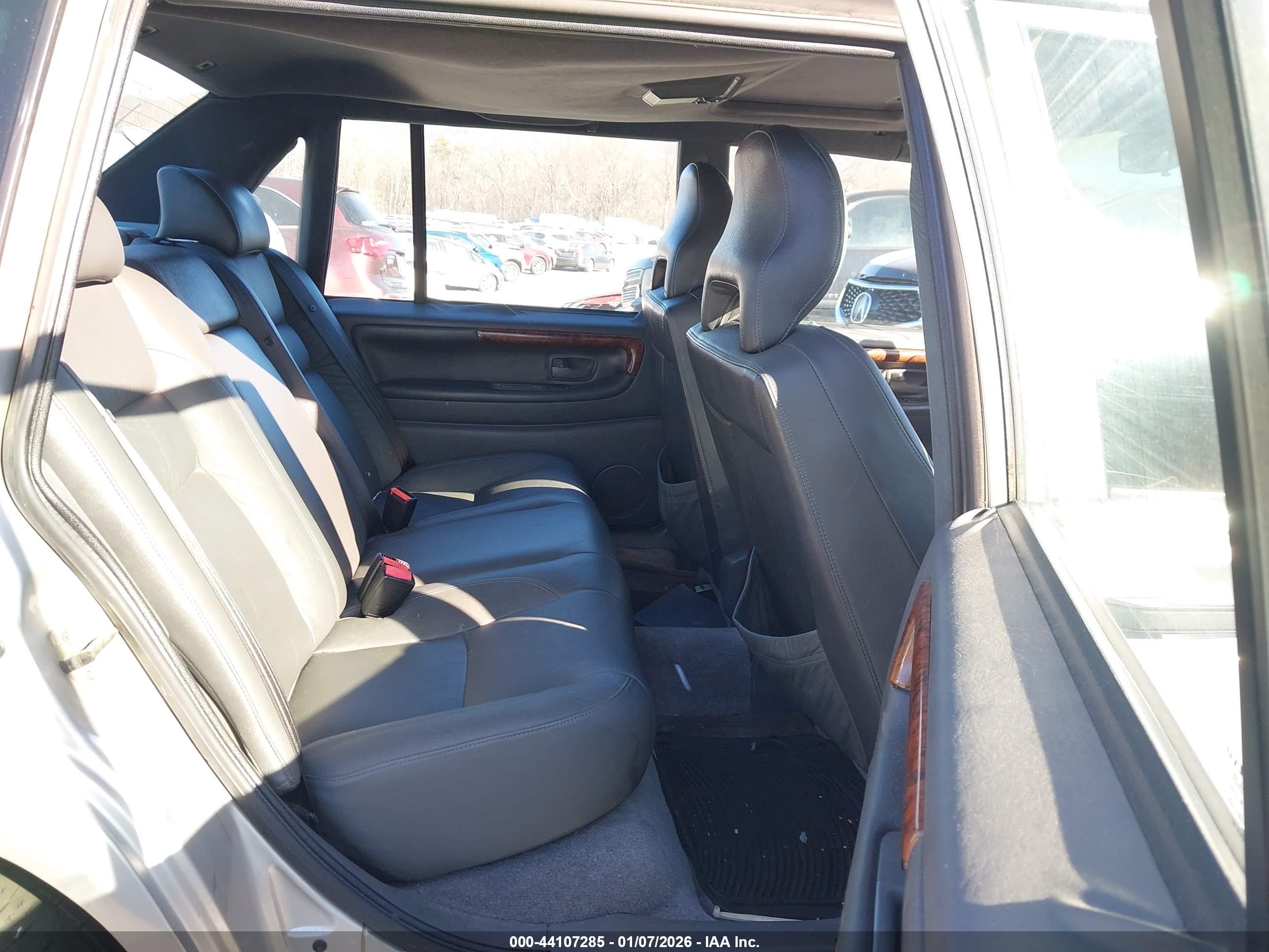 VOLVO 960 image 8