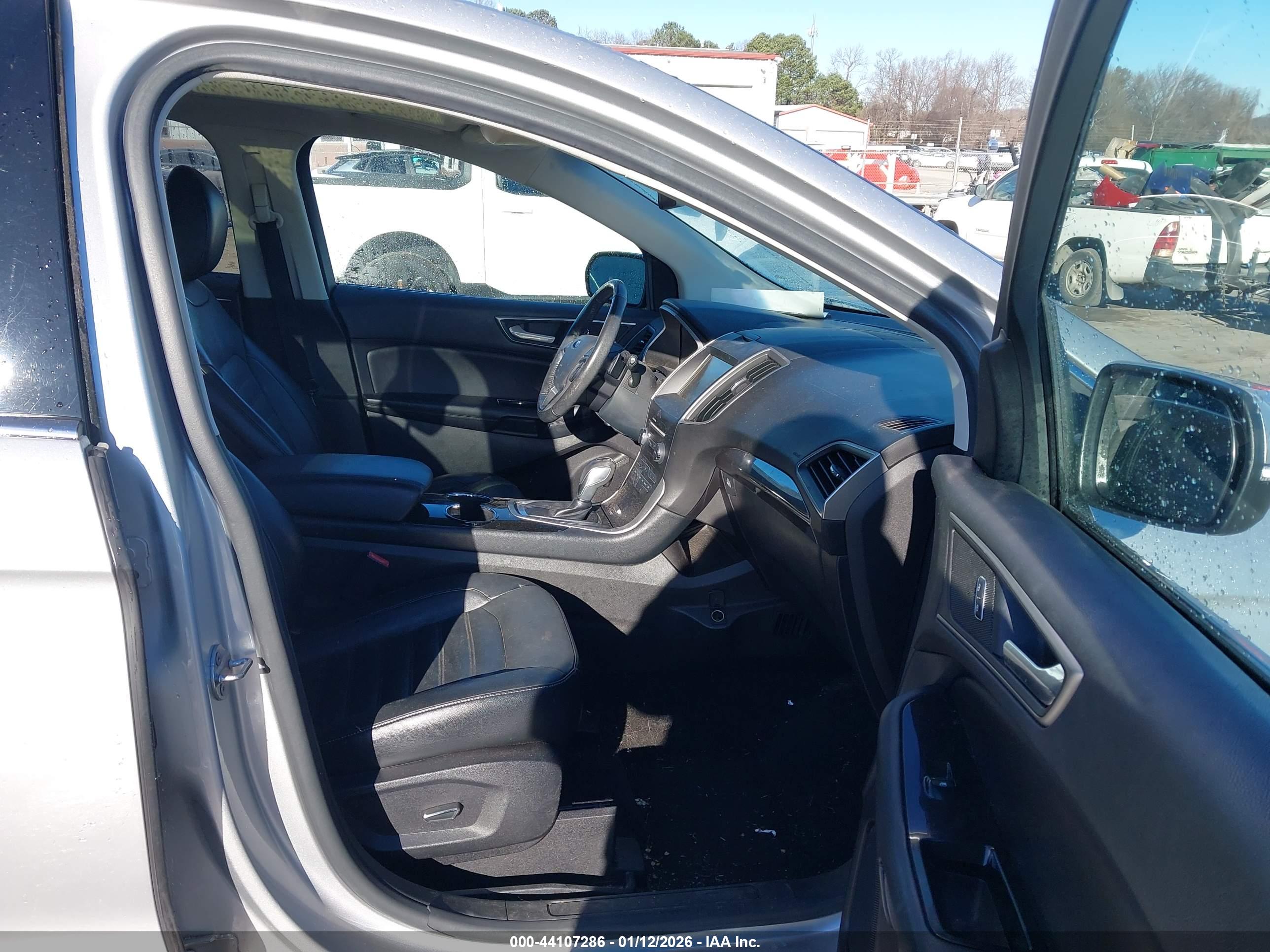 FORD EDGE image 5