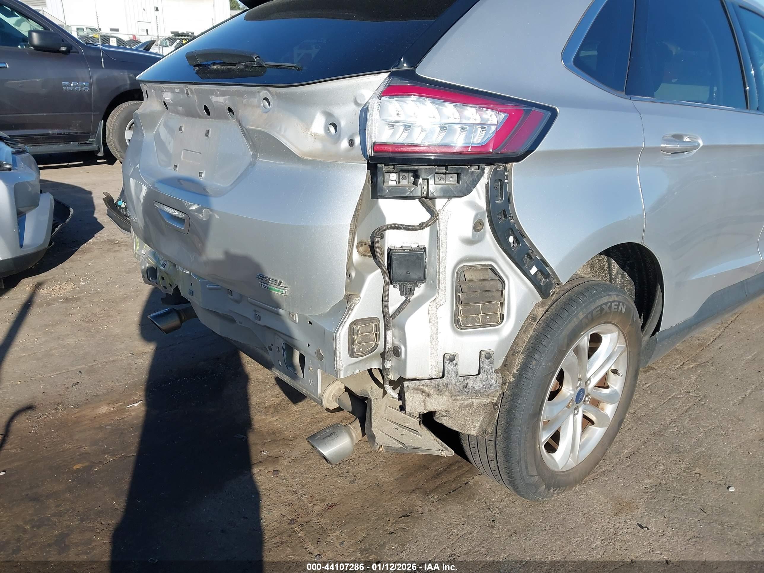 FORD EDGE image 6
