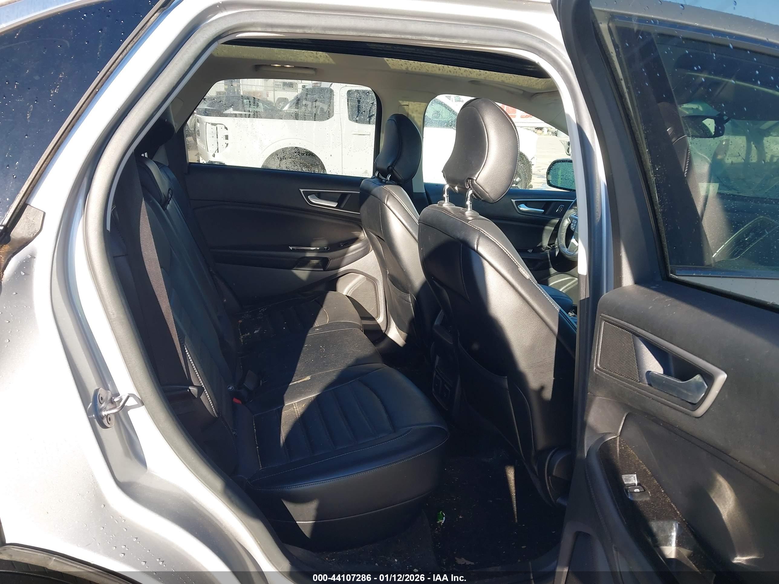 FORD EDGE image 8