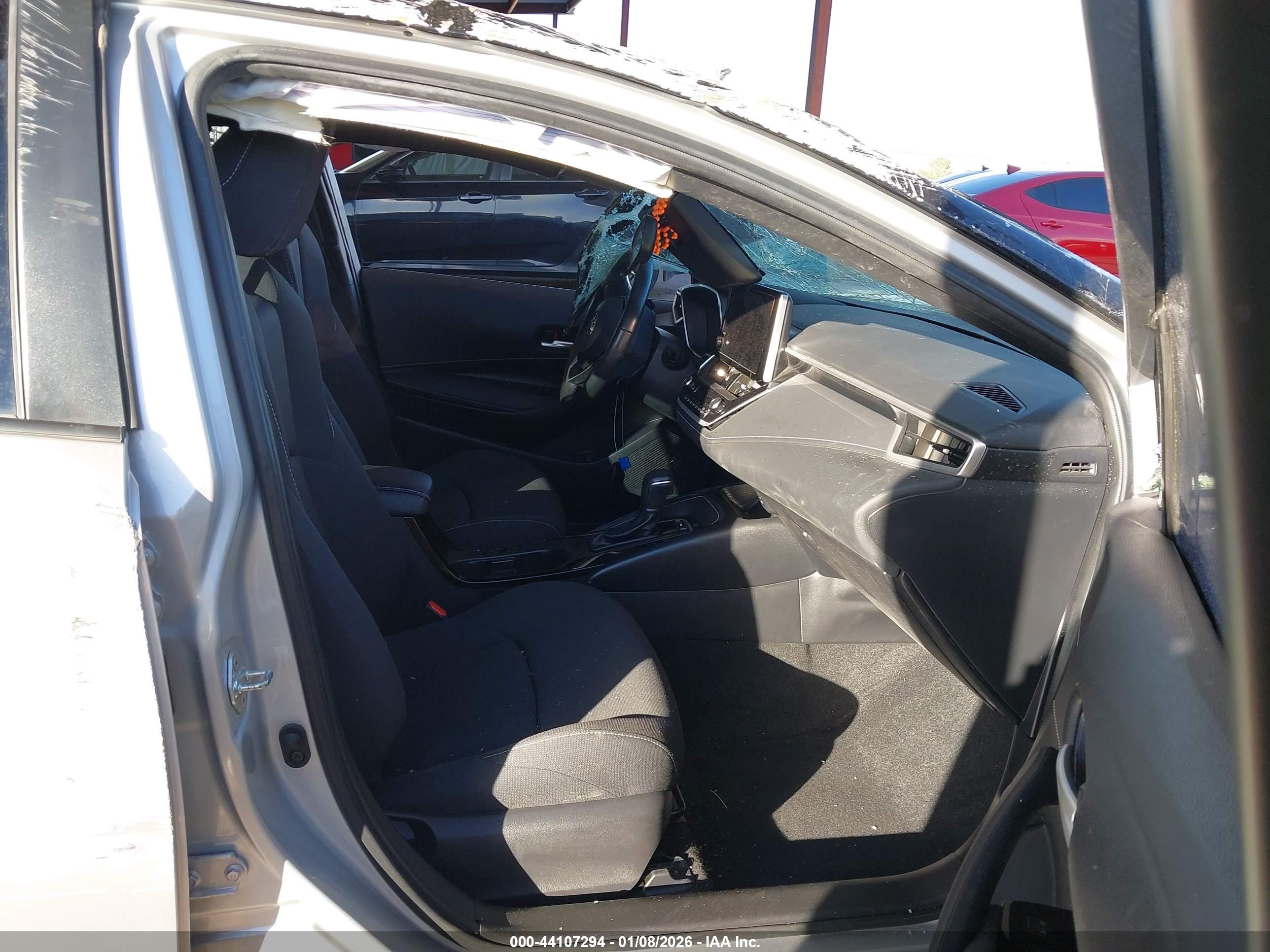 TOYOTA COROLLA image 5