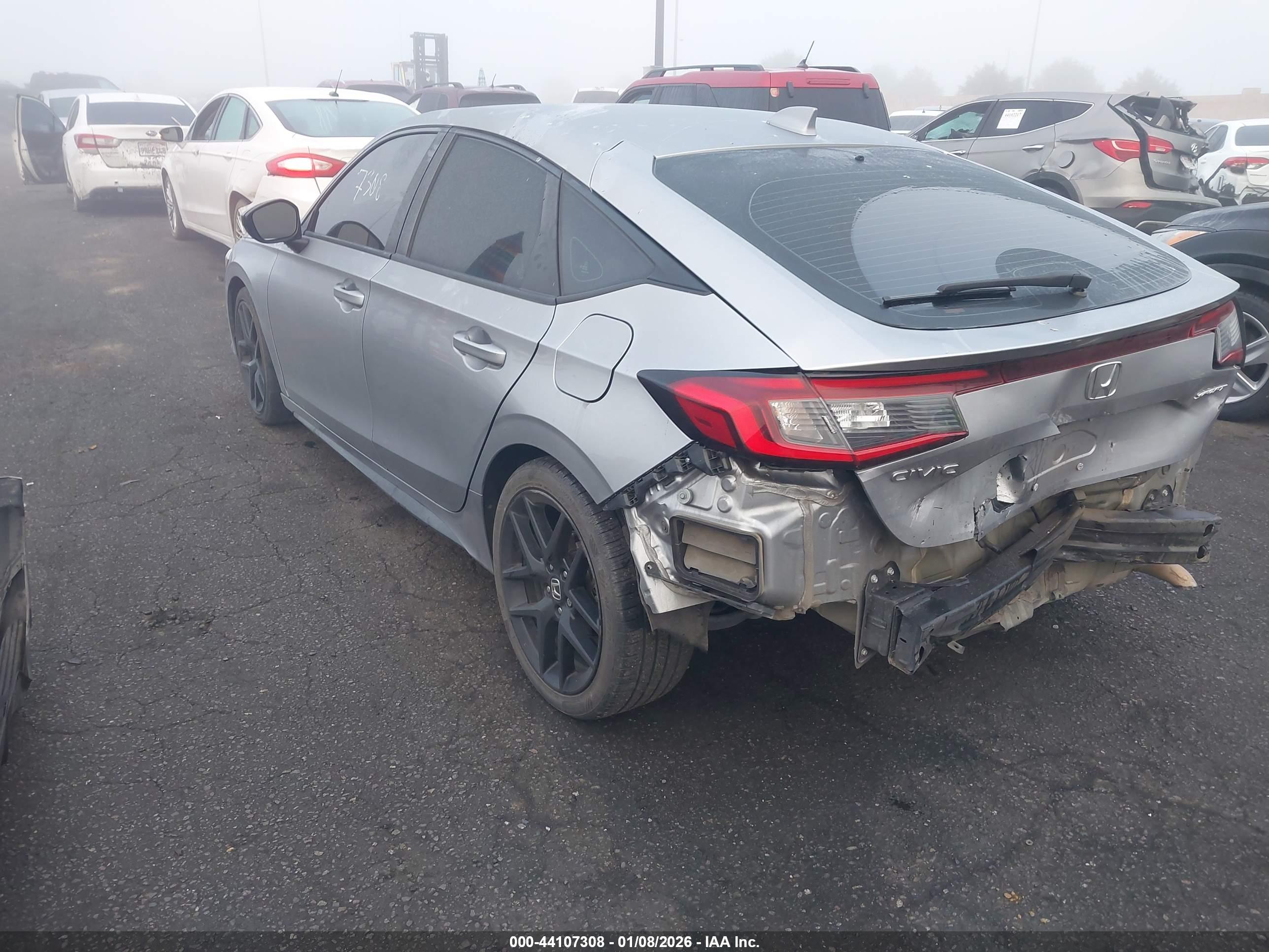 HONDA CIVIC image 3