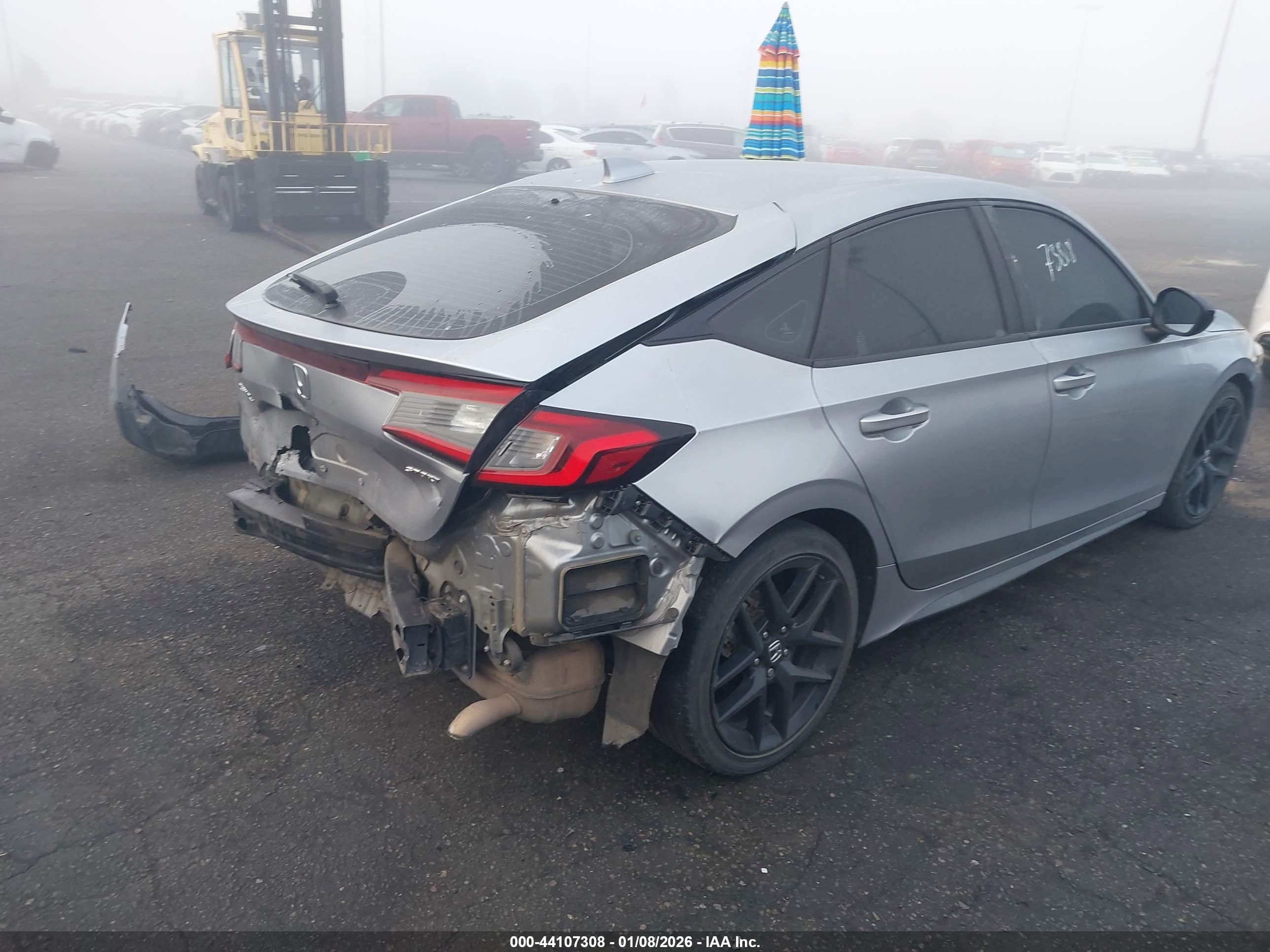 HONDA CIVIC image 4