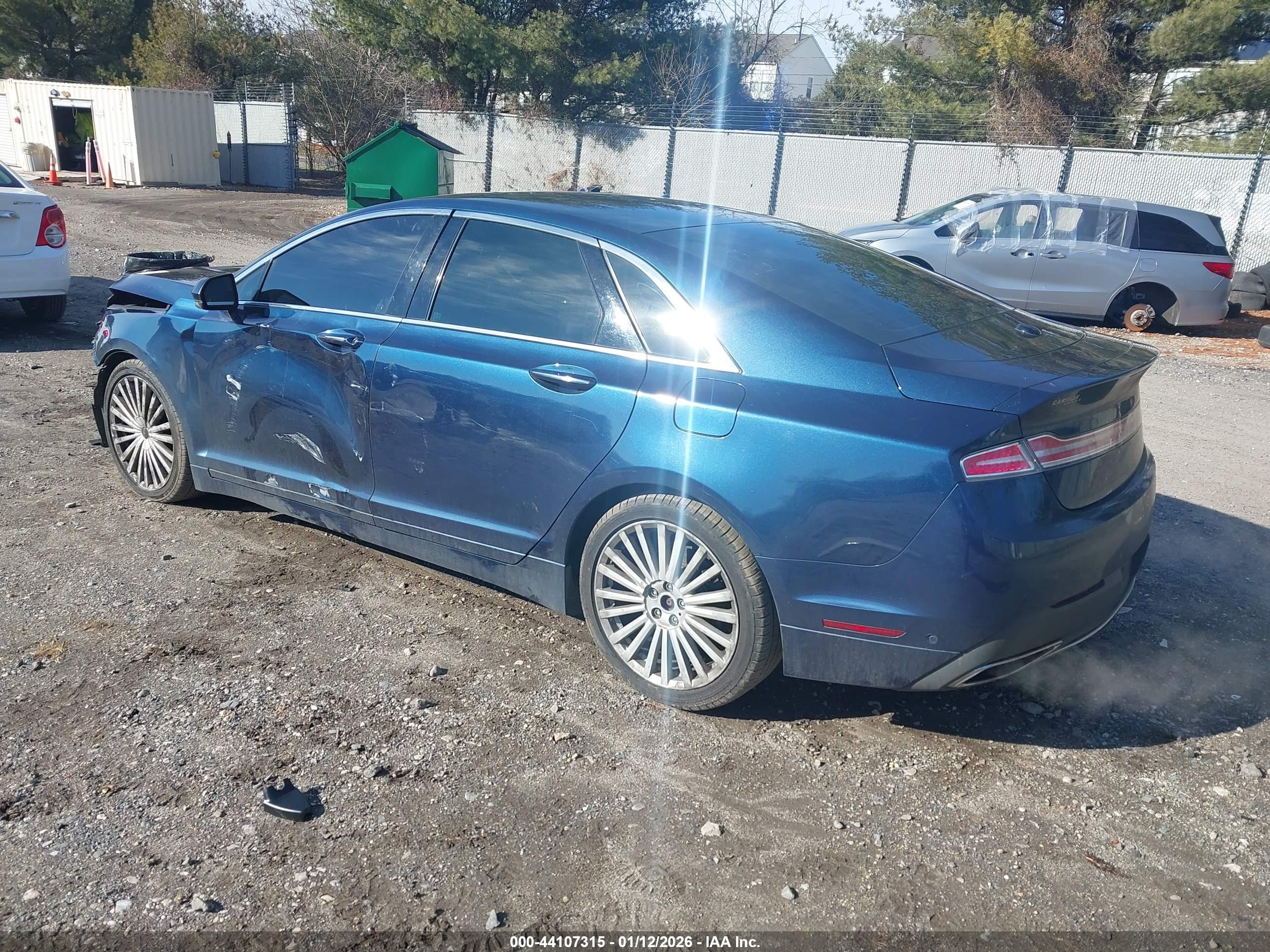 LINCOLN MKZ image 3