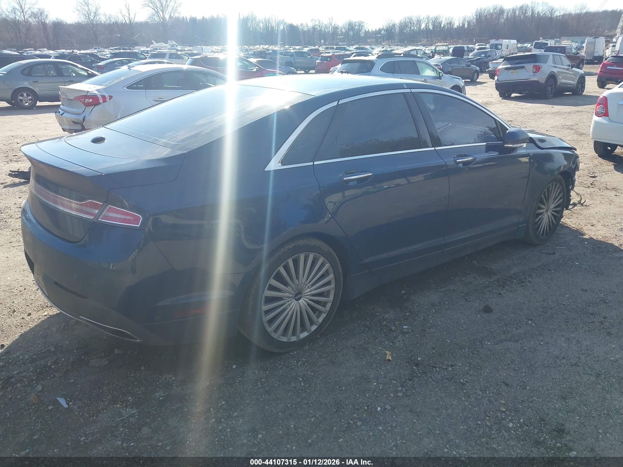 LINCOLN MKZ image 4