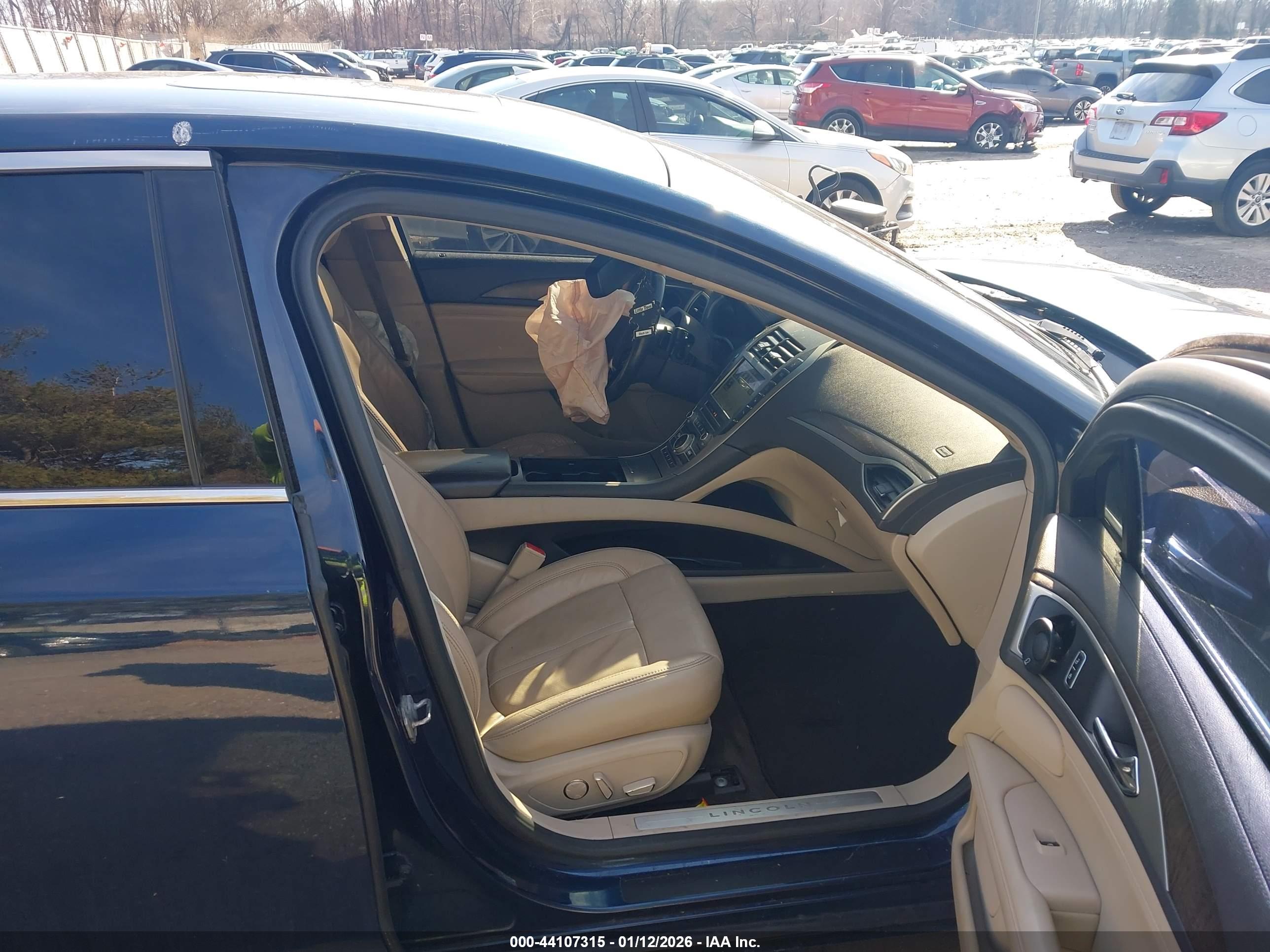 LINCOLN MKZ image 5