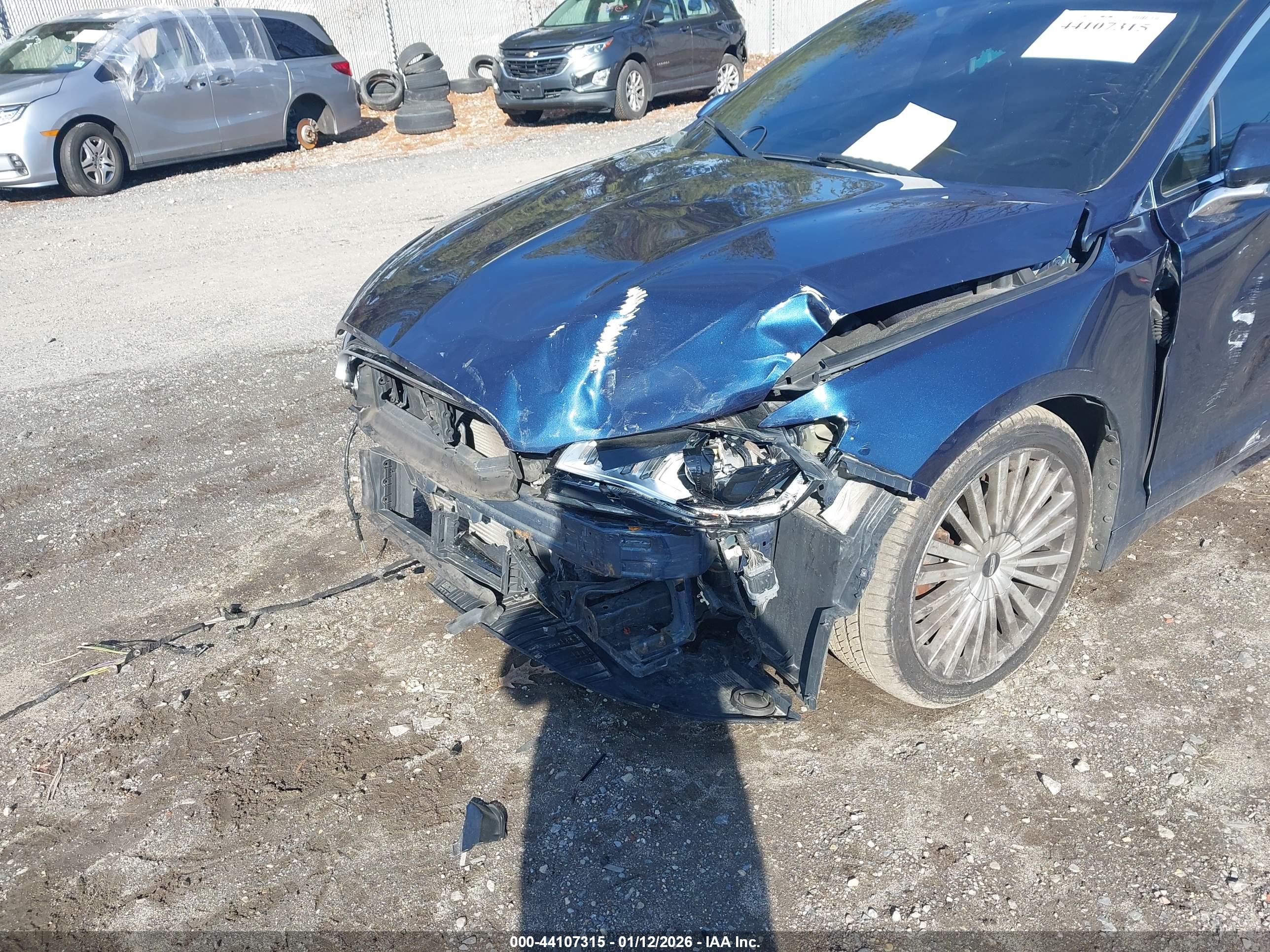 LINCOLN MKZ image 6